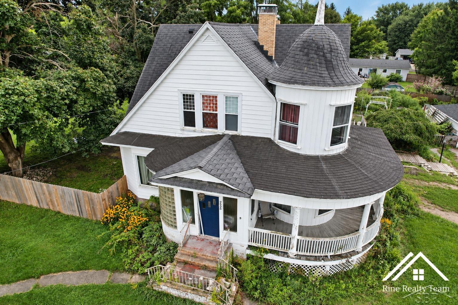 255 Logan Street — photo