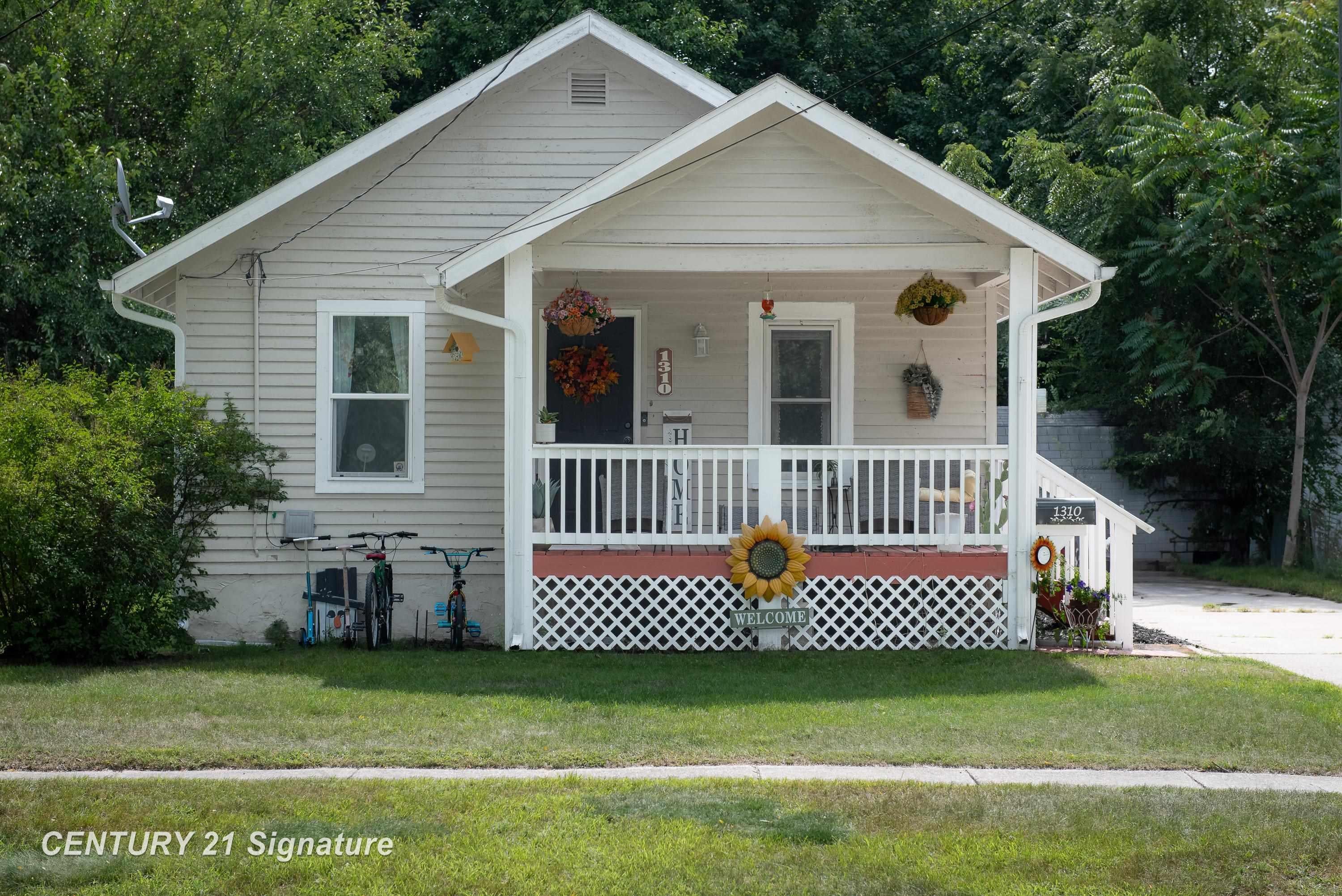 1310 State Street — photo