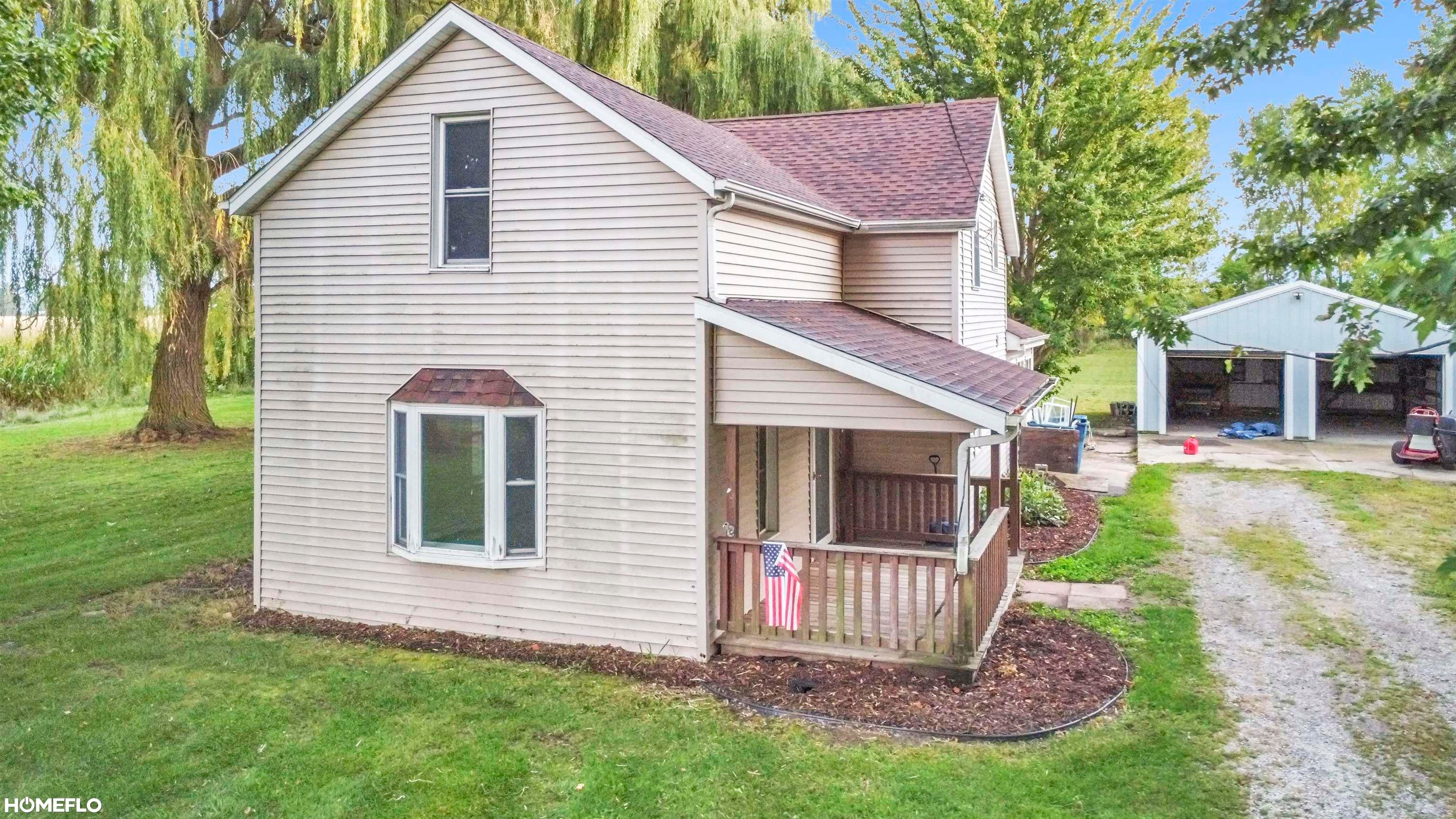 2818 E Brooks Road — photo