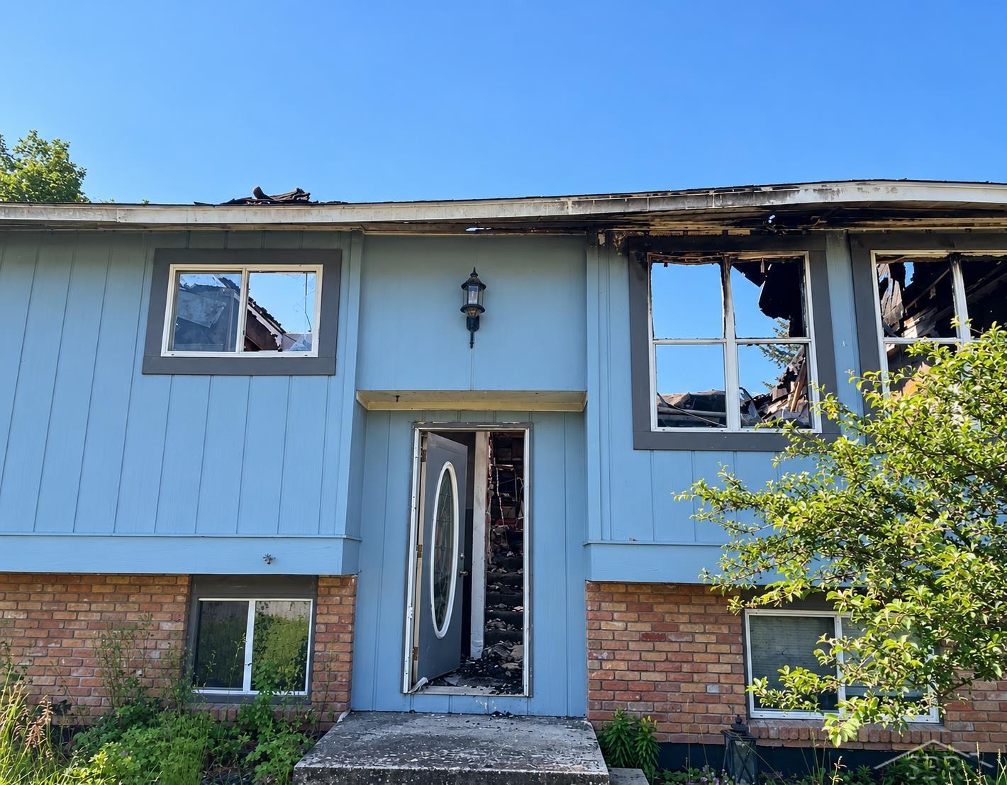 411 E Avenue D Dr — photo