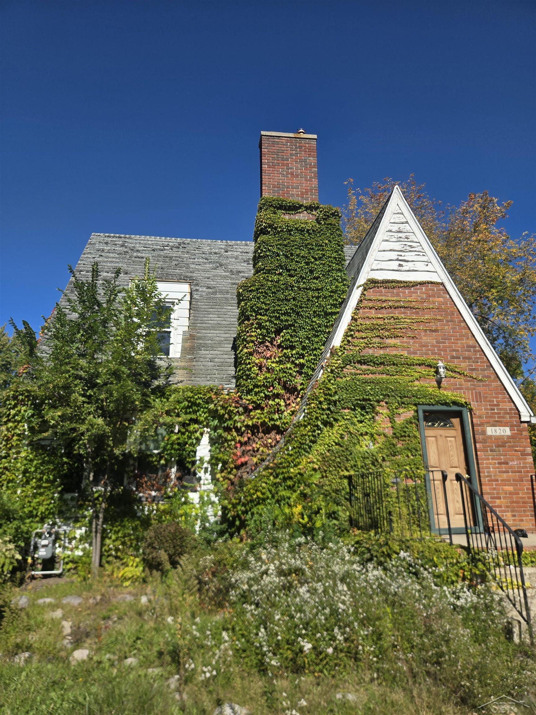 1820 State St — photo
