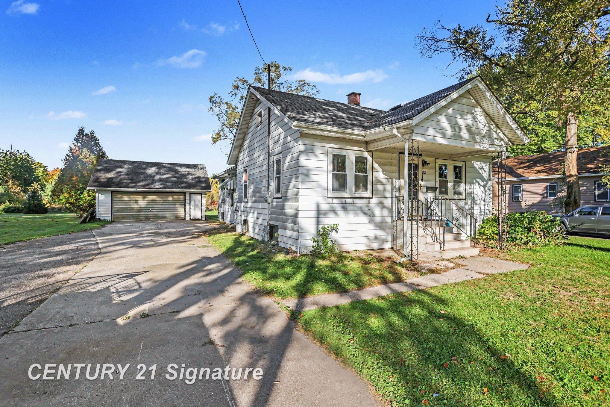 630 S Frost Dr — photo