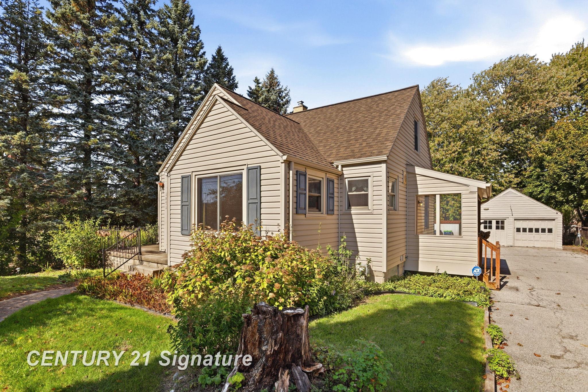 2892 Shattuck Rd — photo