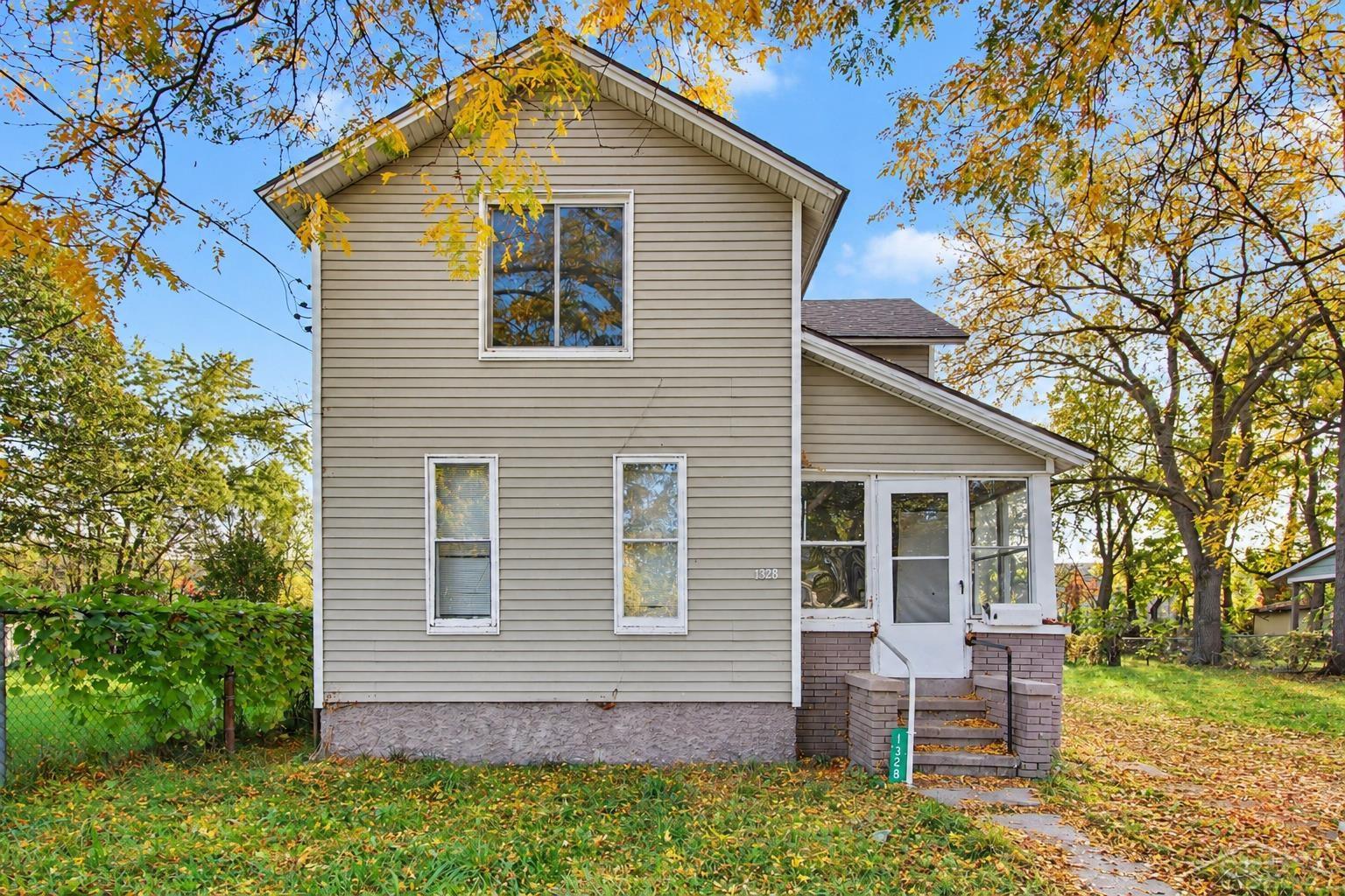 1328 N Edwards St — photo