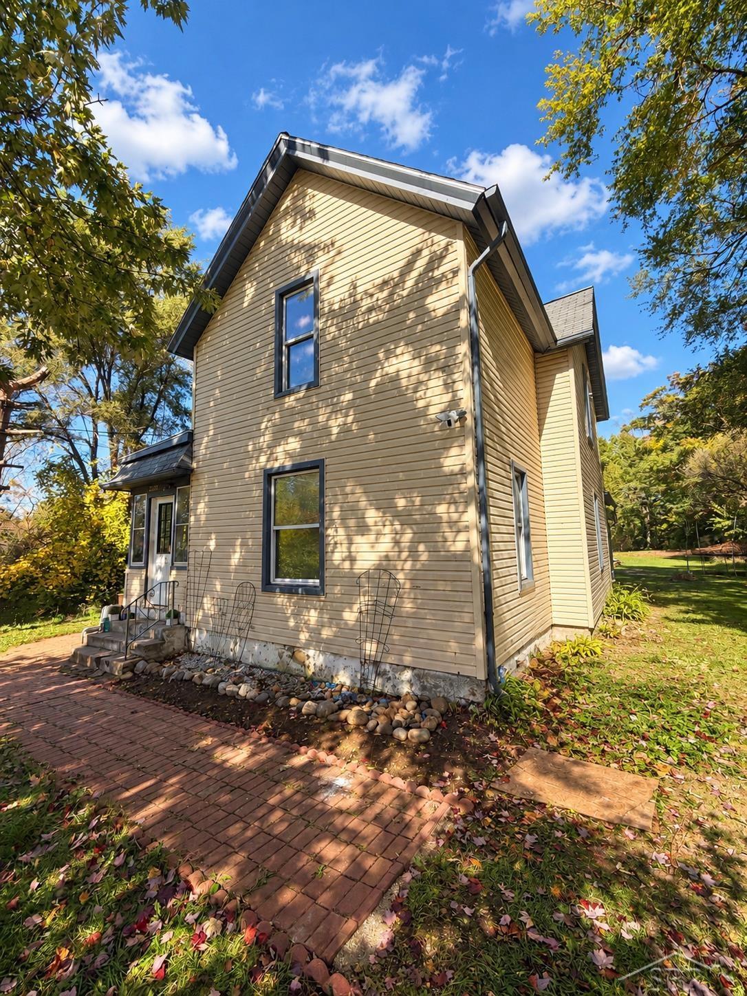 606 E Porter, Jackson, MI 49202 — photo 2