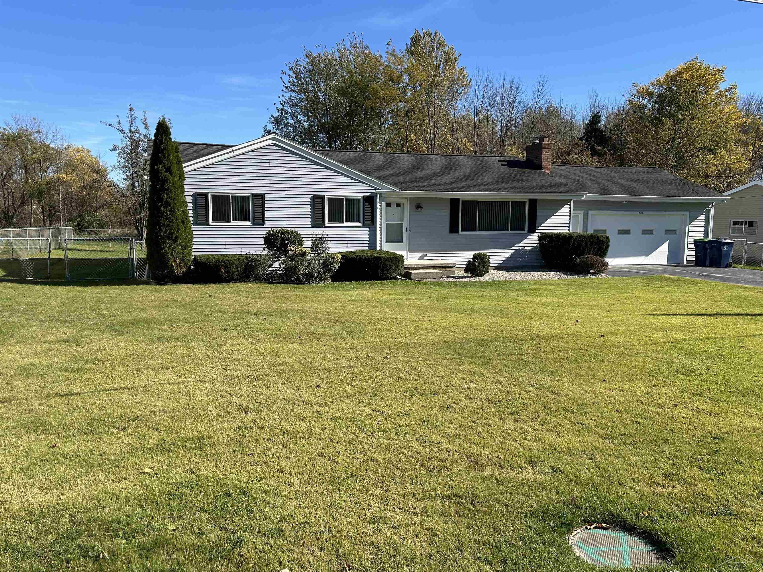 287 E Gloucester Dr — photo