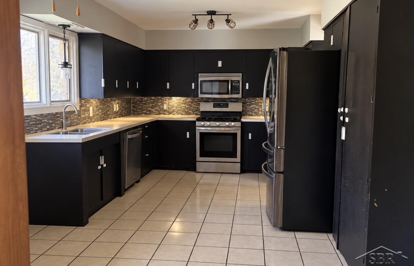 3070 E Frederick Street, Midland, MI 48640 — photo 2