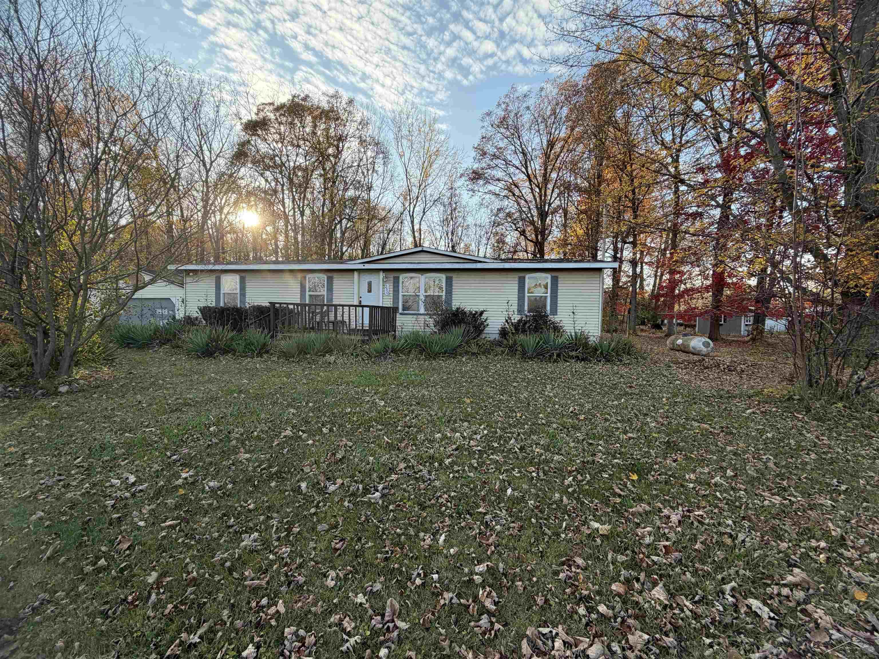 250 S Leaton Rd — photo