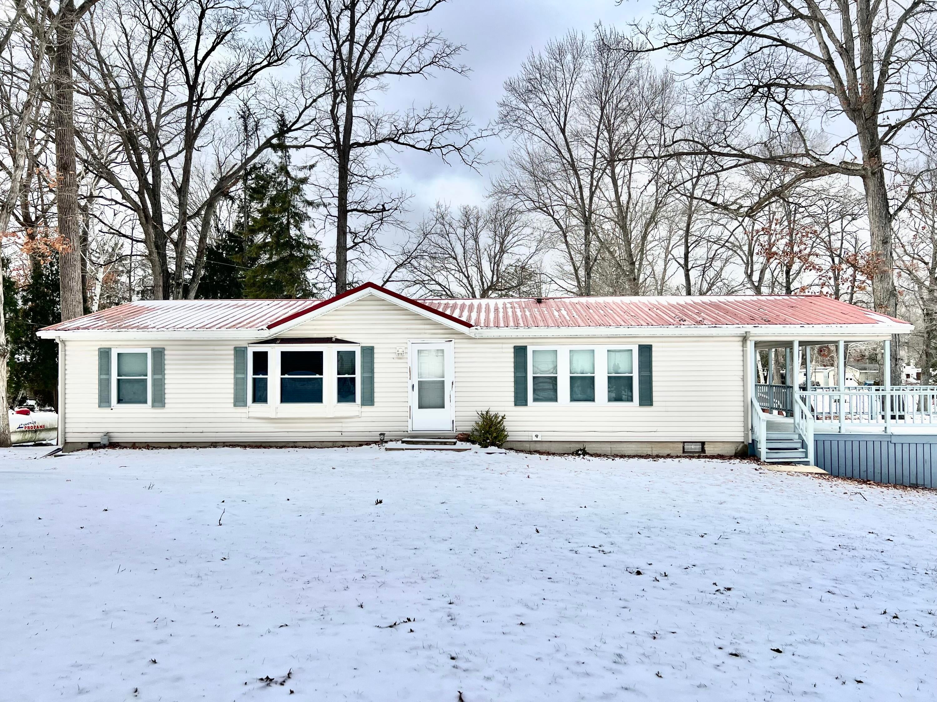5482 Circle Drive — photo