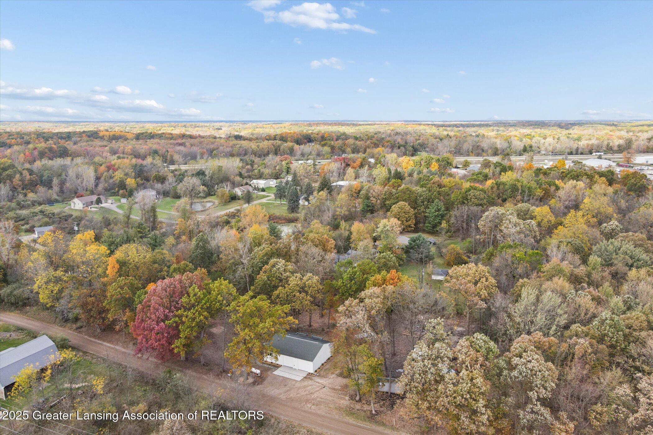 9595 E State Road, Haslett, MI 48840 — photo 2