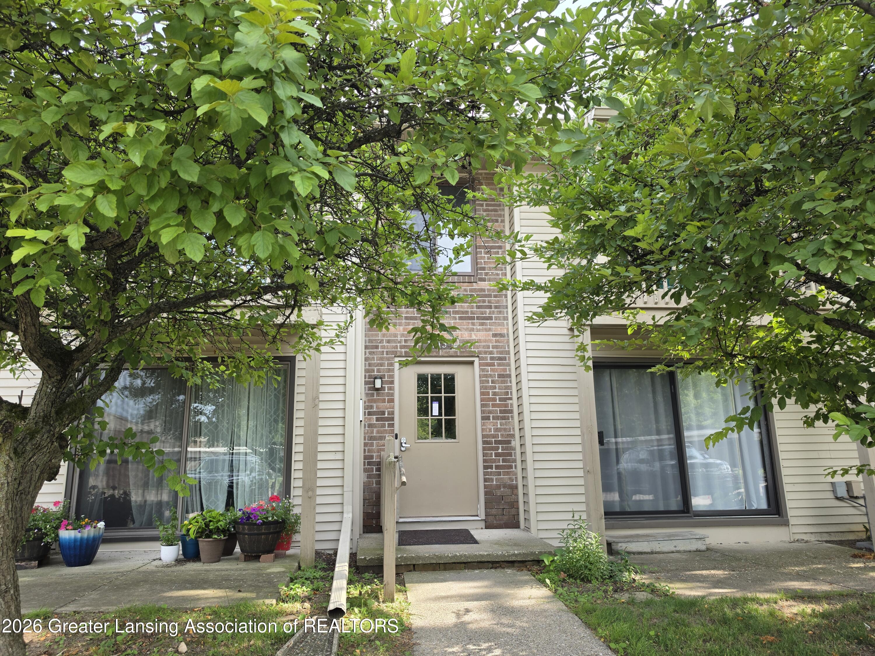 1715 Maple Ridge Road #4, Haslett, MI 48840 — photo 2