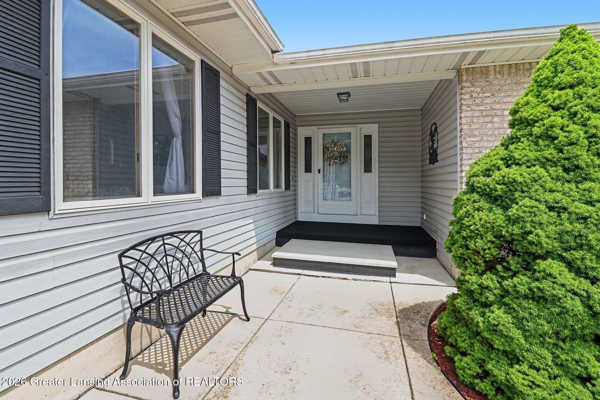 1404 Riley Ridge, Lansing, MI 48917 — photo 2