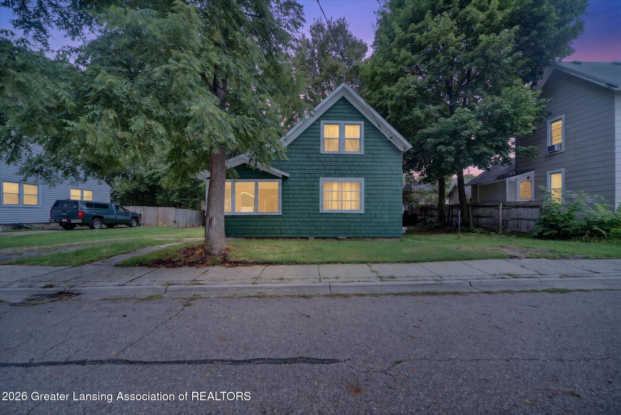 406 Pleasant — photo