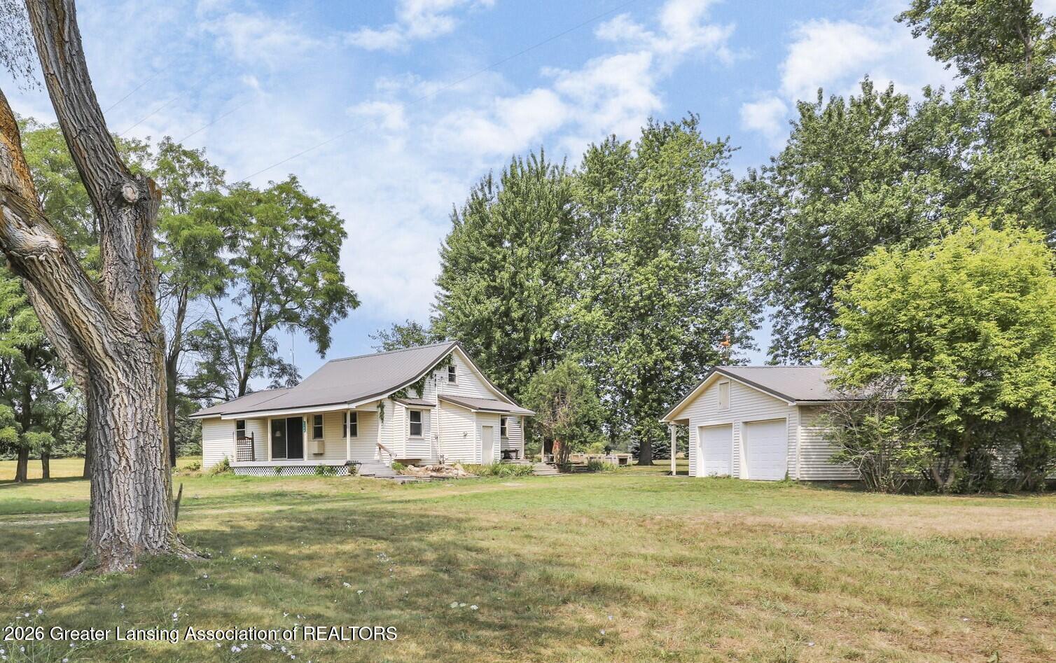 1189 E Maple Rapids Road, GreenbushTownship_Clinton, MI 48879