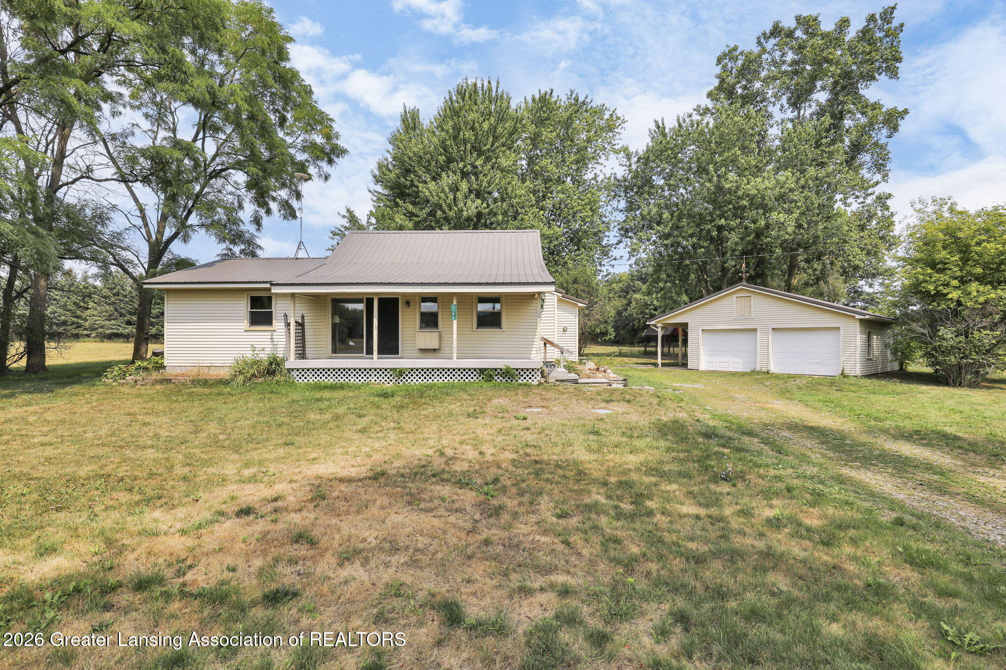 1189 E Maple Rapids Road, GreenbushTownship_Clinton, MI 48879 — photo 2
