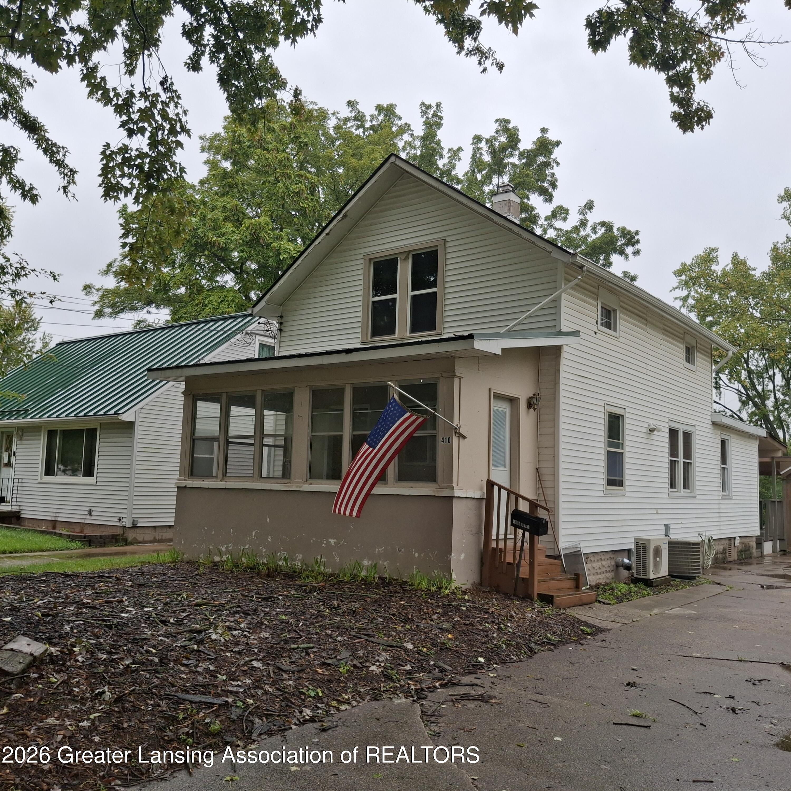 410 W Berry Avenue — photo