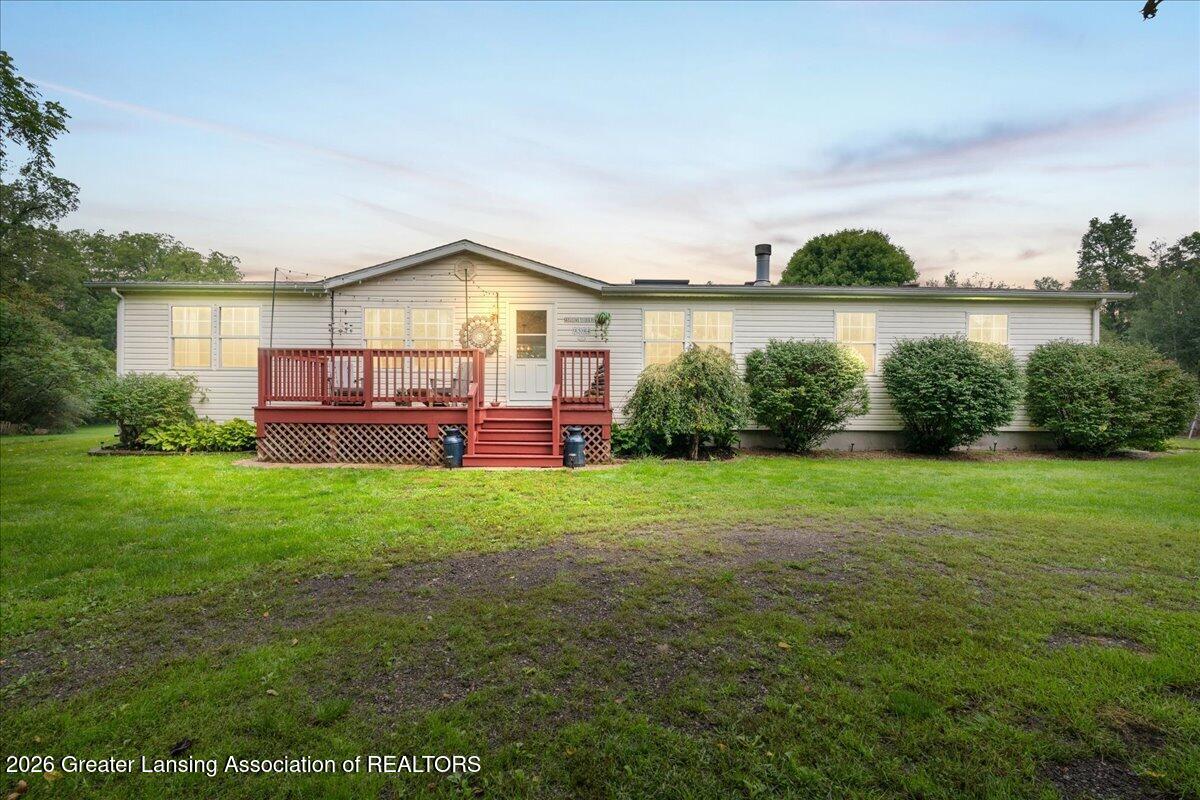 9594 River Road — photo