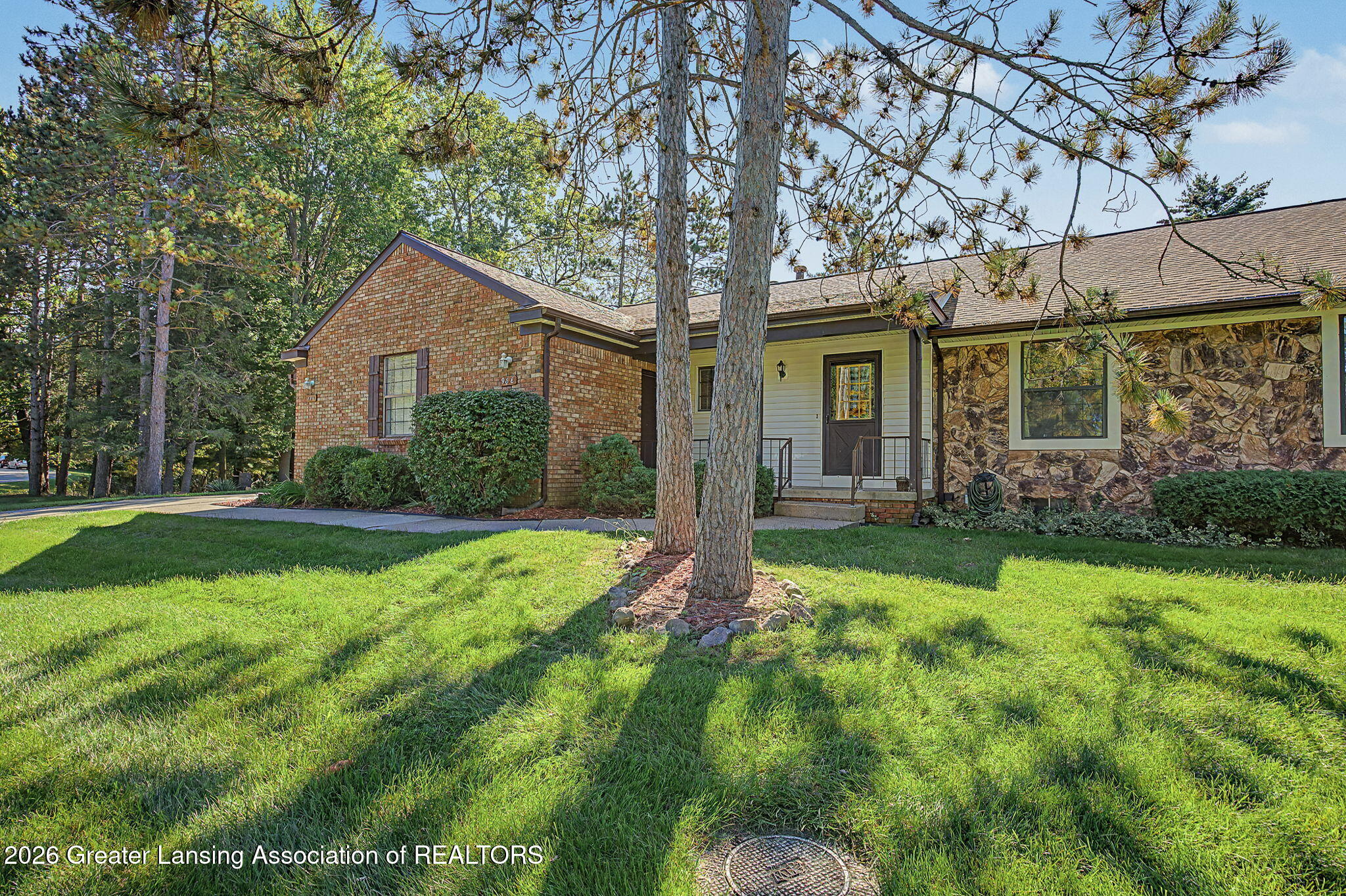 988 Riverview Court Unit 2 — photo