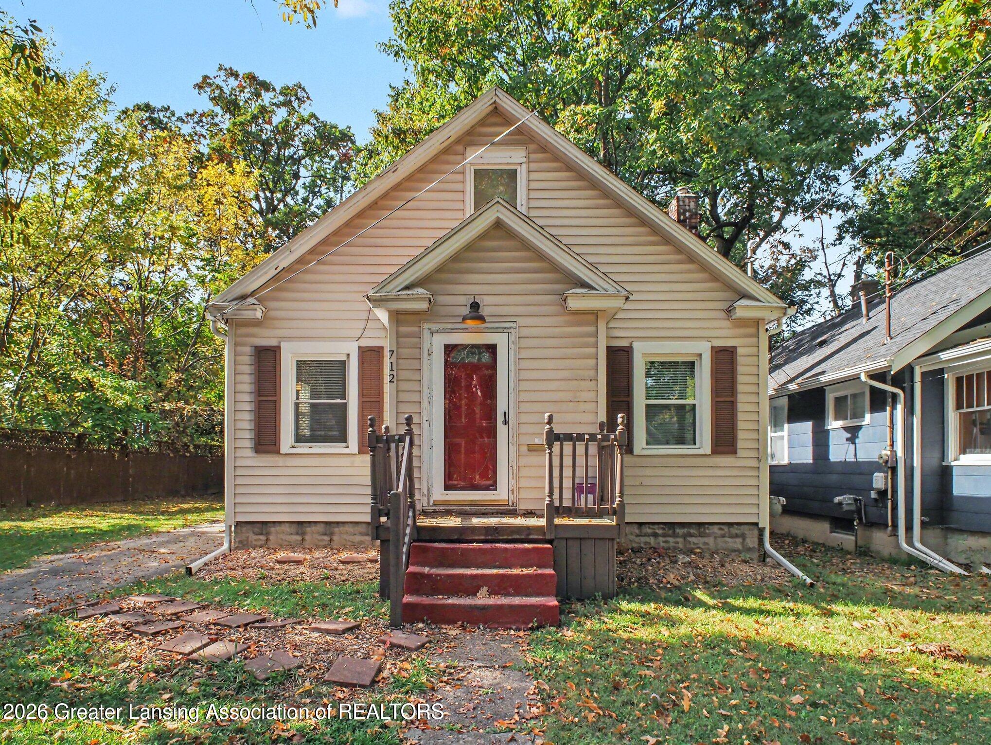 712 Leslie Street — photo