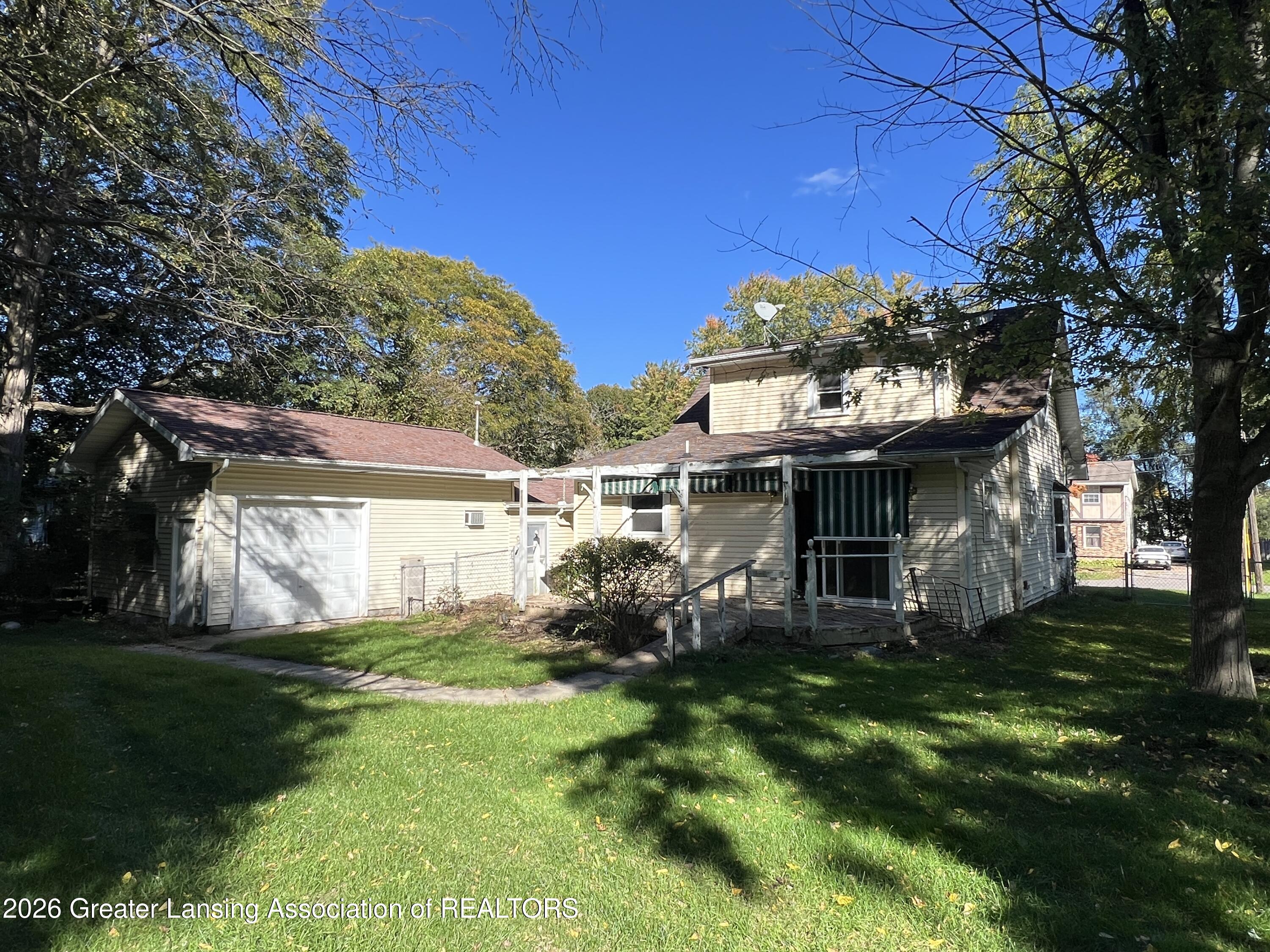 2119 Park Lane — photo