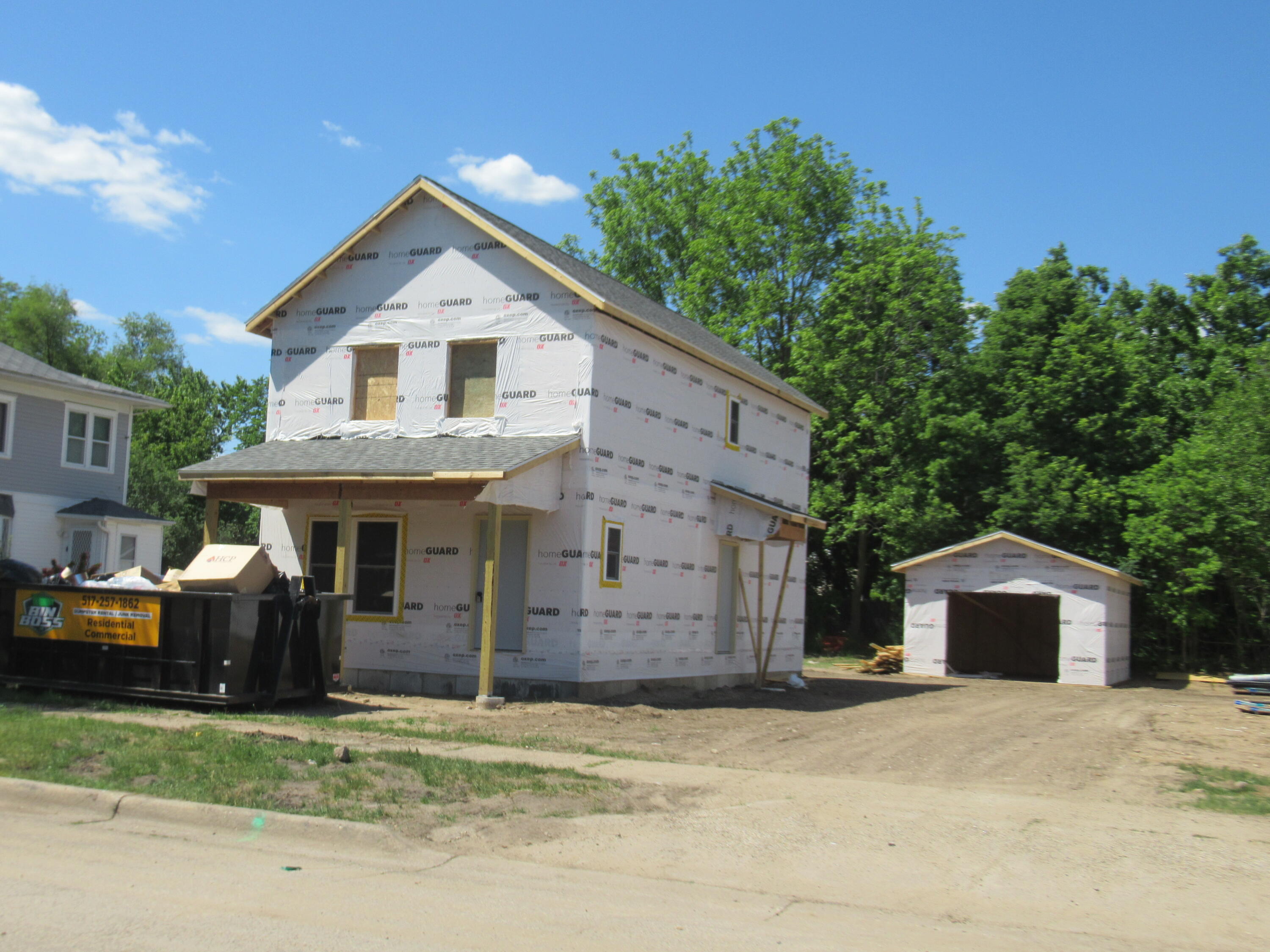 86 Bowen Avenue — photo