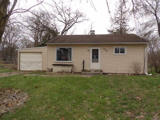 659 Stephanie Street — photo