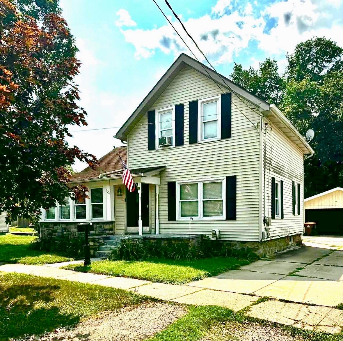 324 S Hamilton Street — photo