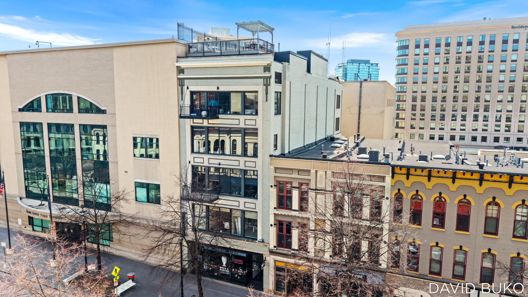 49 Monroe Center Street NW 10 — photo