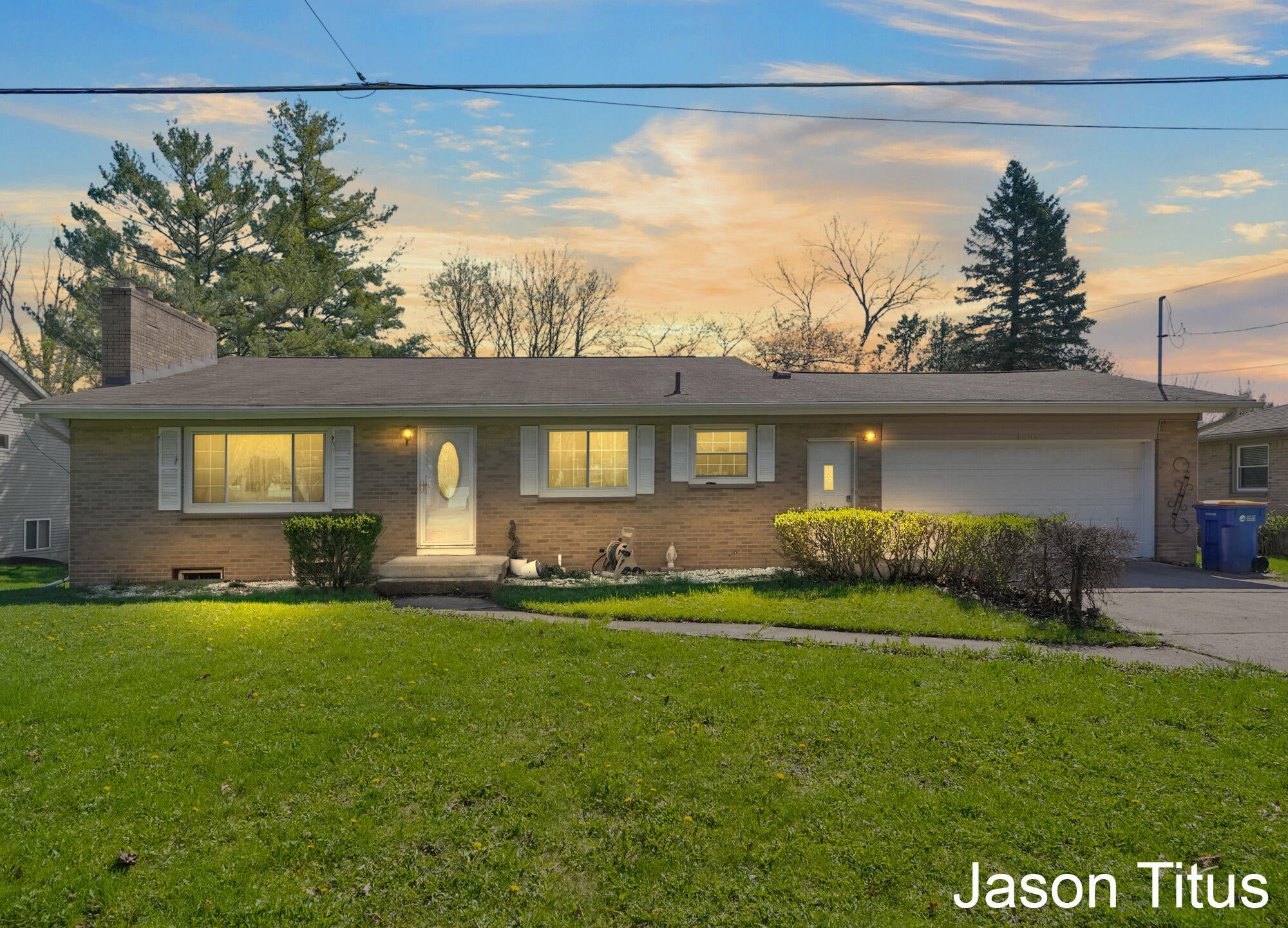 1696 Ball Avenue NE — photo