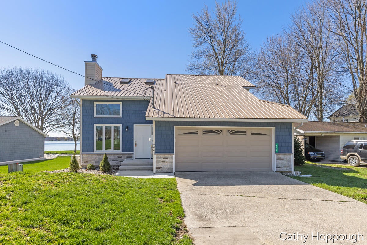 229 Ivason Drive — photo