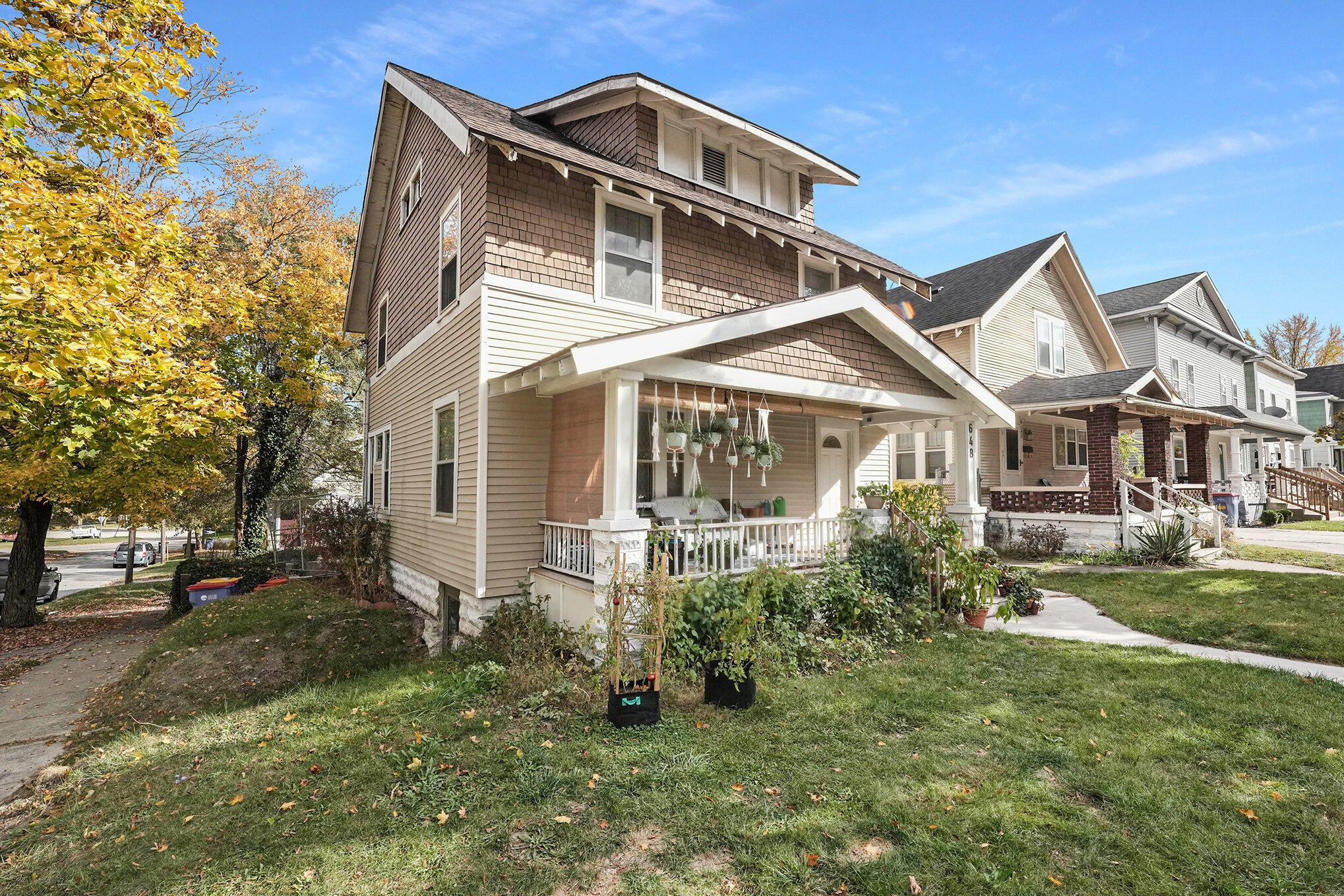 648 Lafayette Avenue NE — photo
