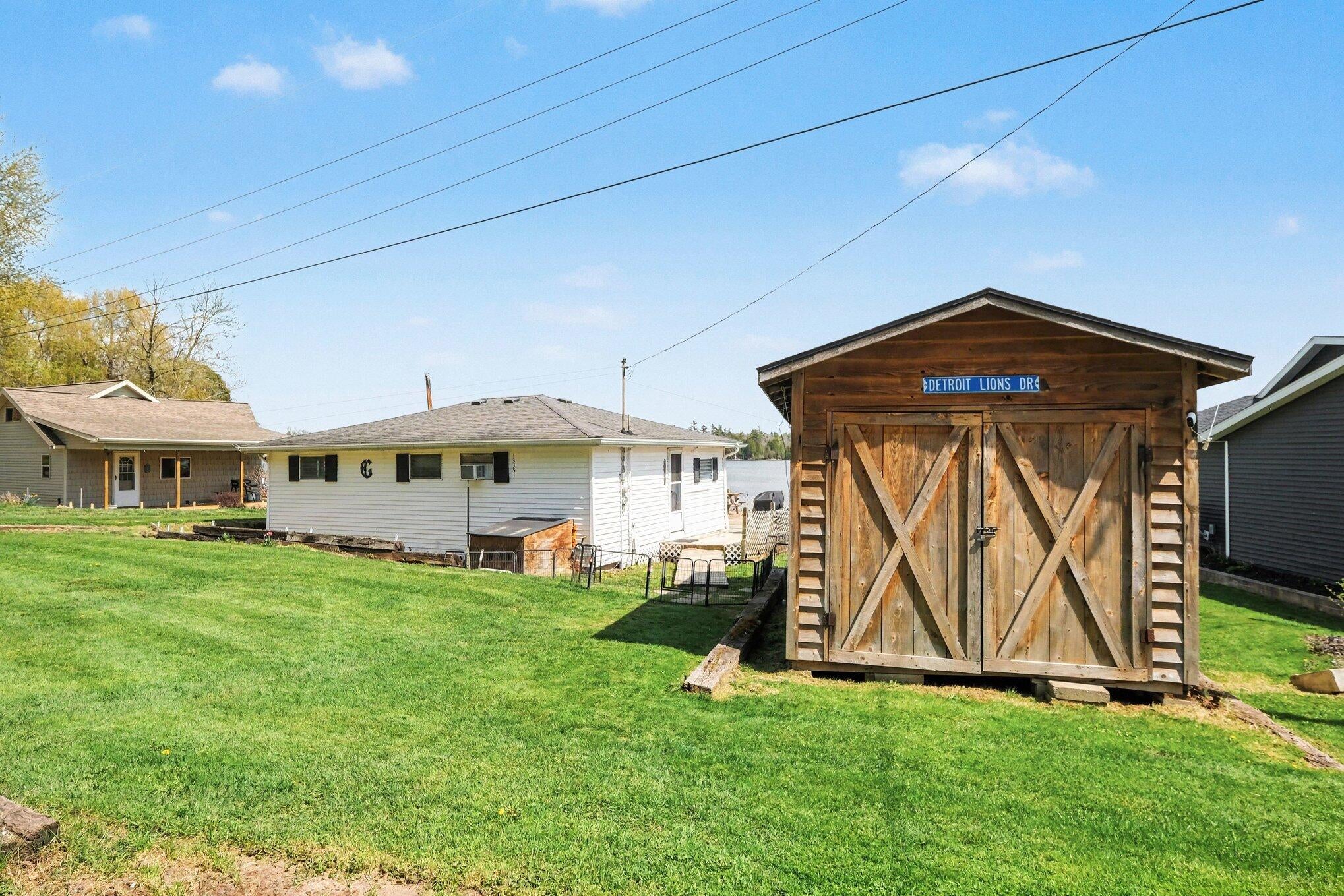 13351 Clausen Road — photo