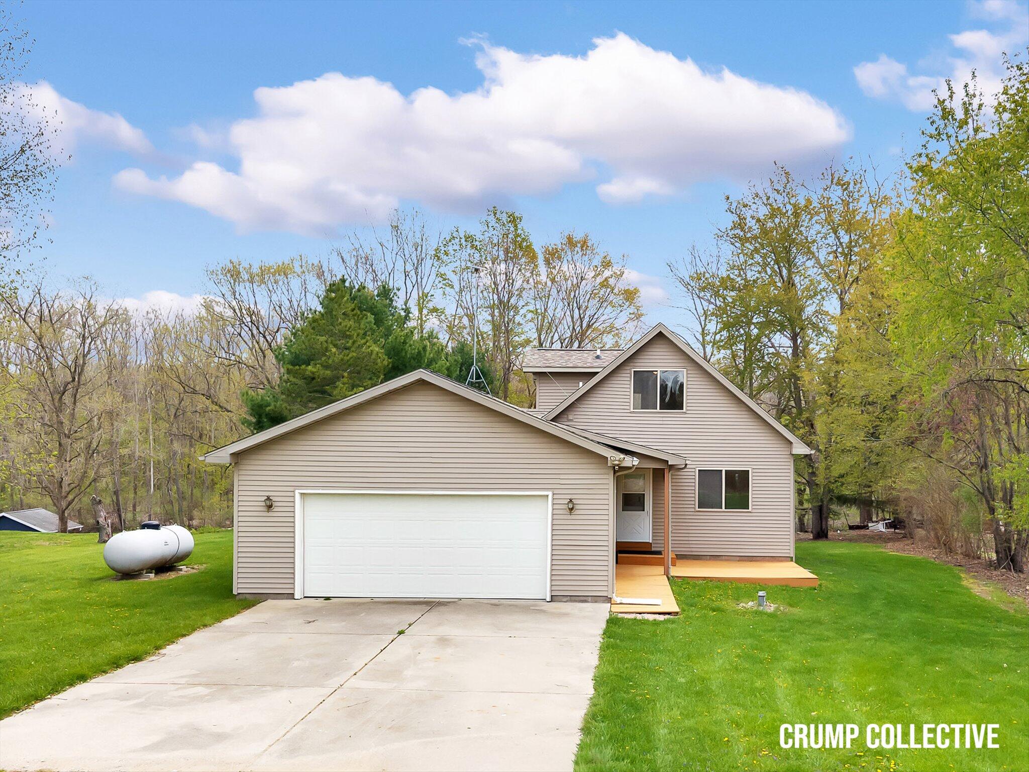 9129 Lakeside Drive — photo