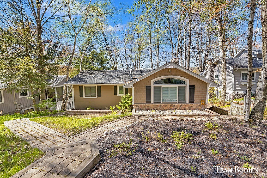 11320 Alpine Road — photo
