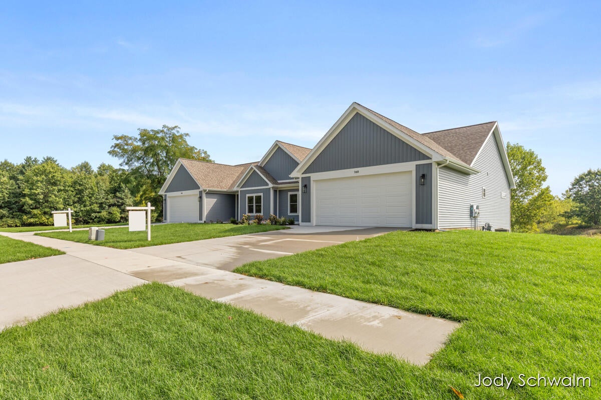748 Noble Drive — photo