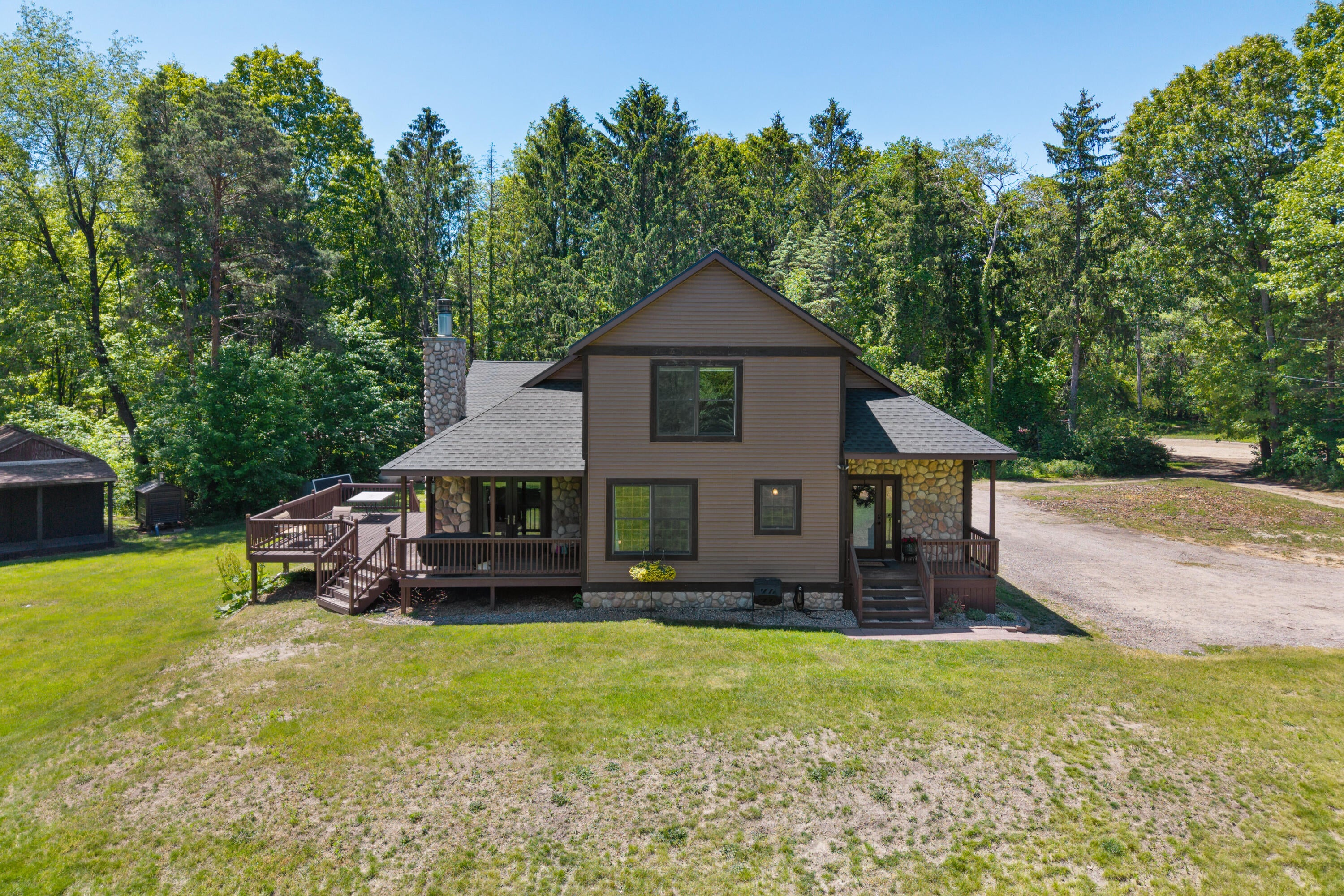 13324 Hickory Road — photo