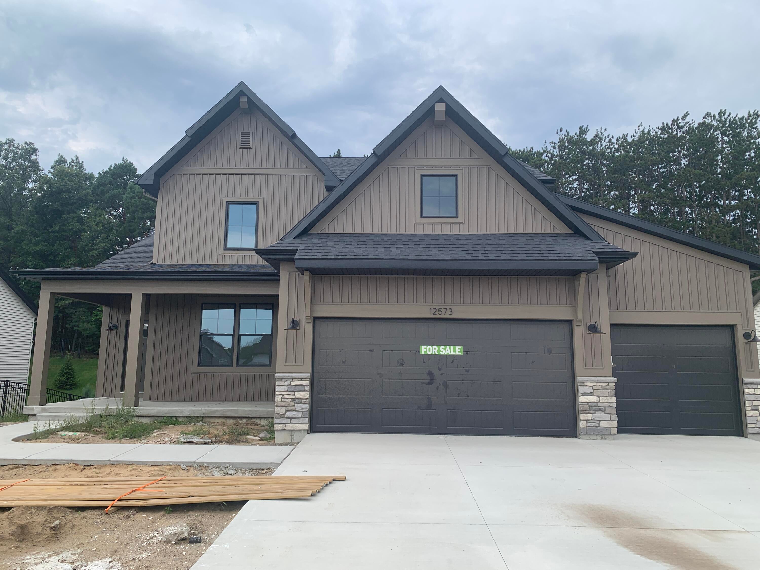 12573 Riverton Road — photo