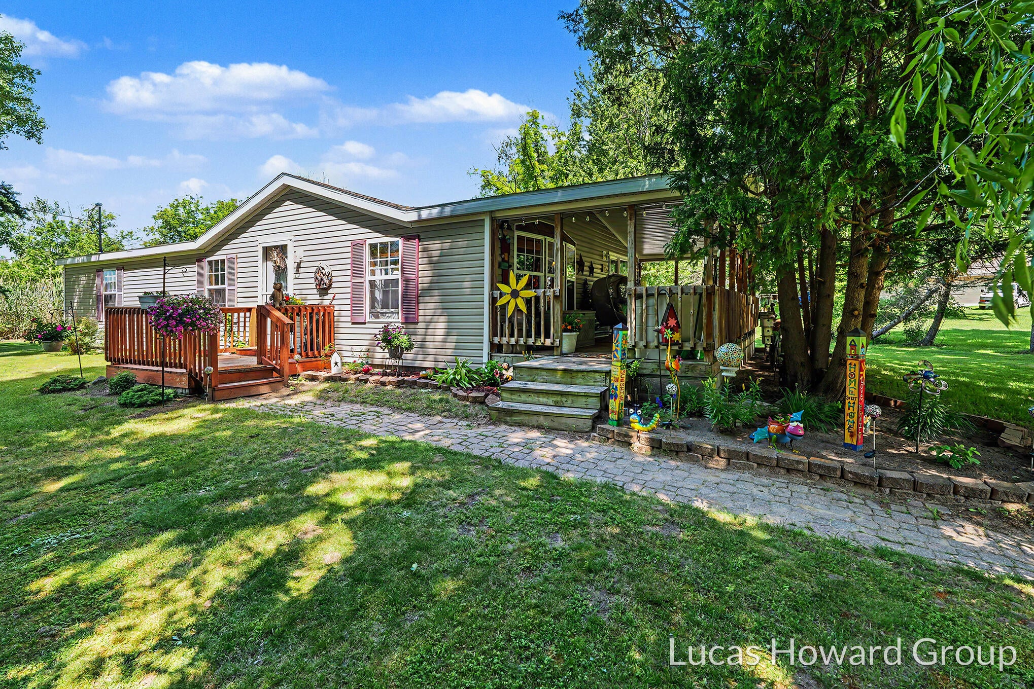 8746 S Shepherd Road — photo