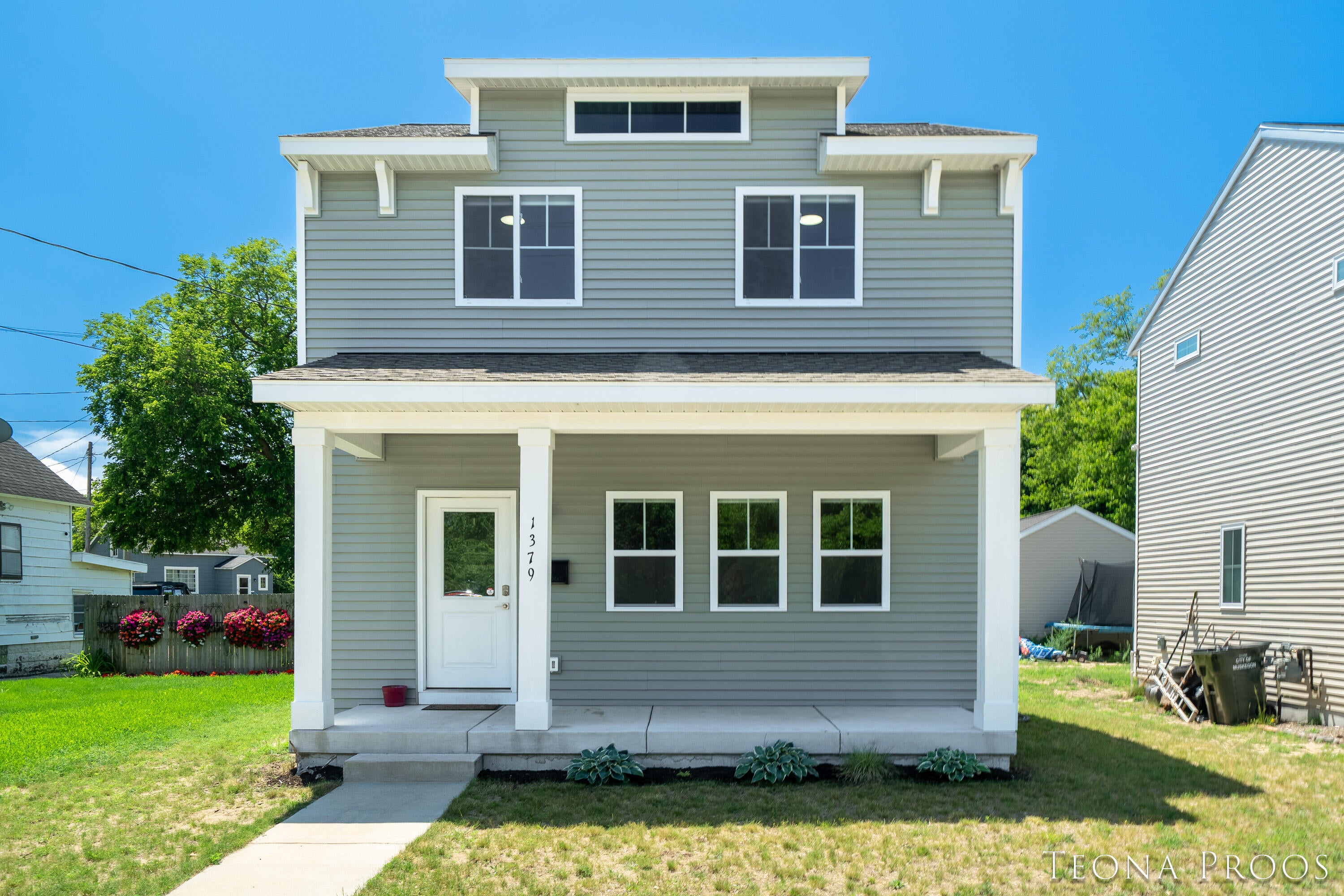 1379 Pine Street — photo