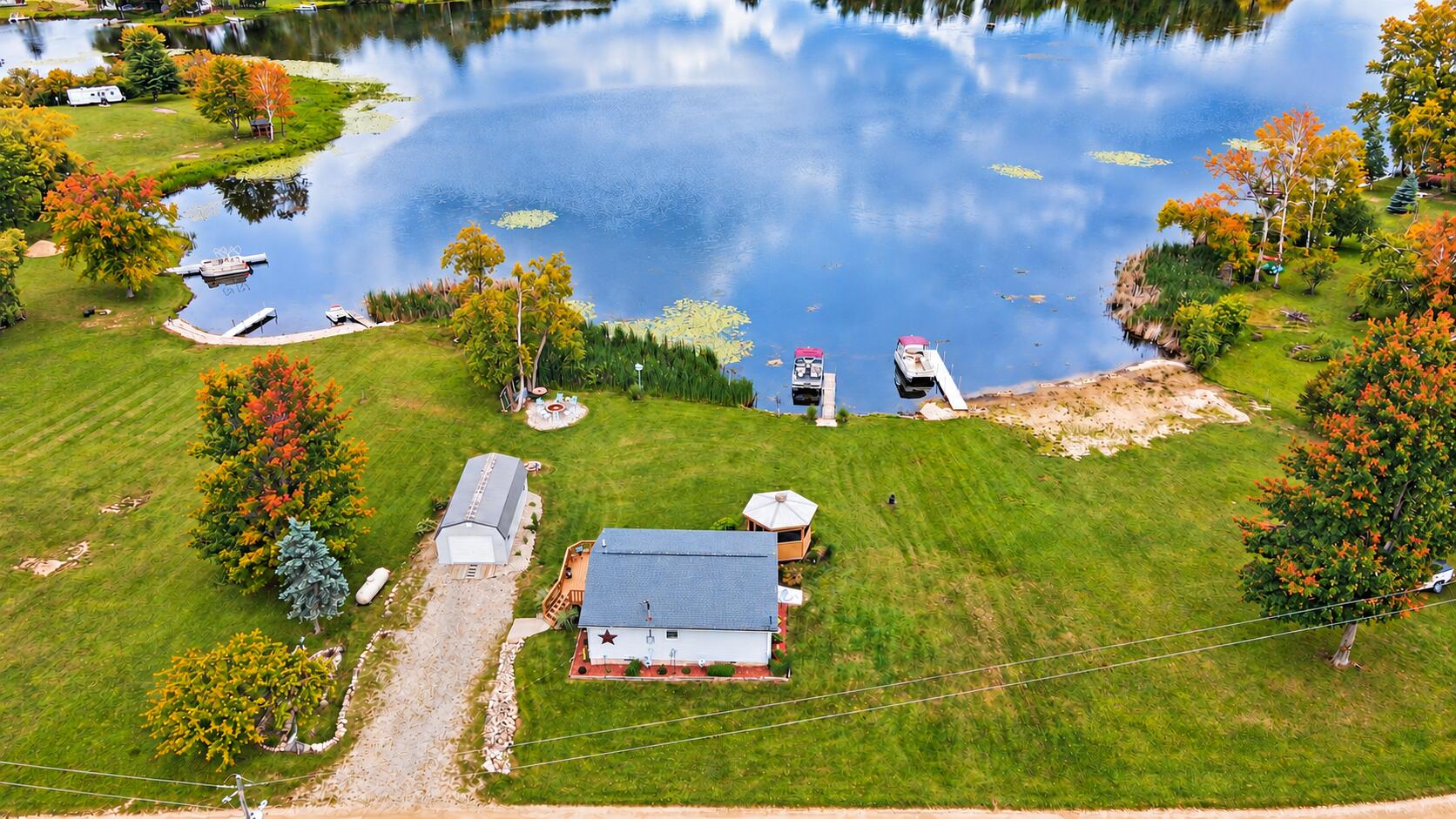 3452 W Lake Drive — photo