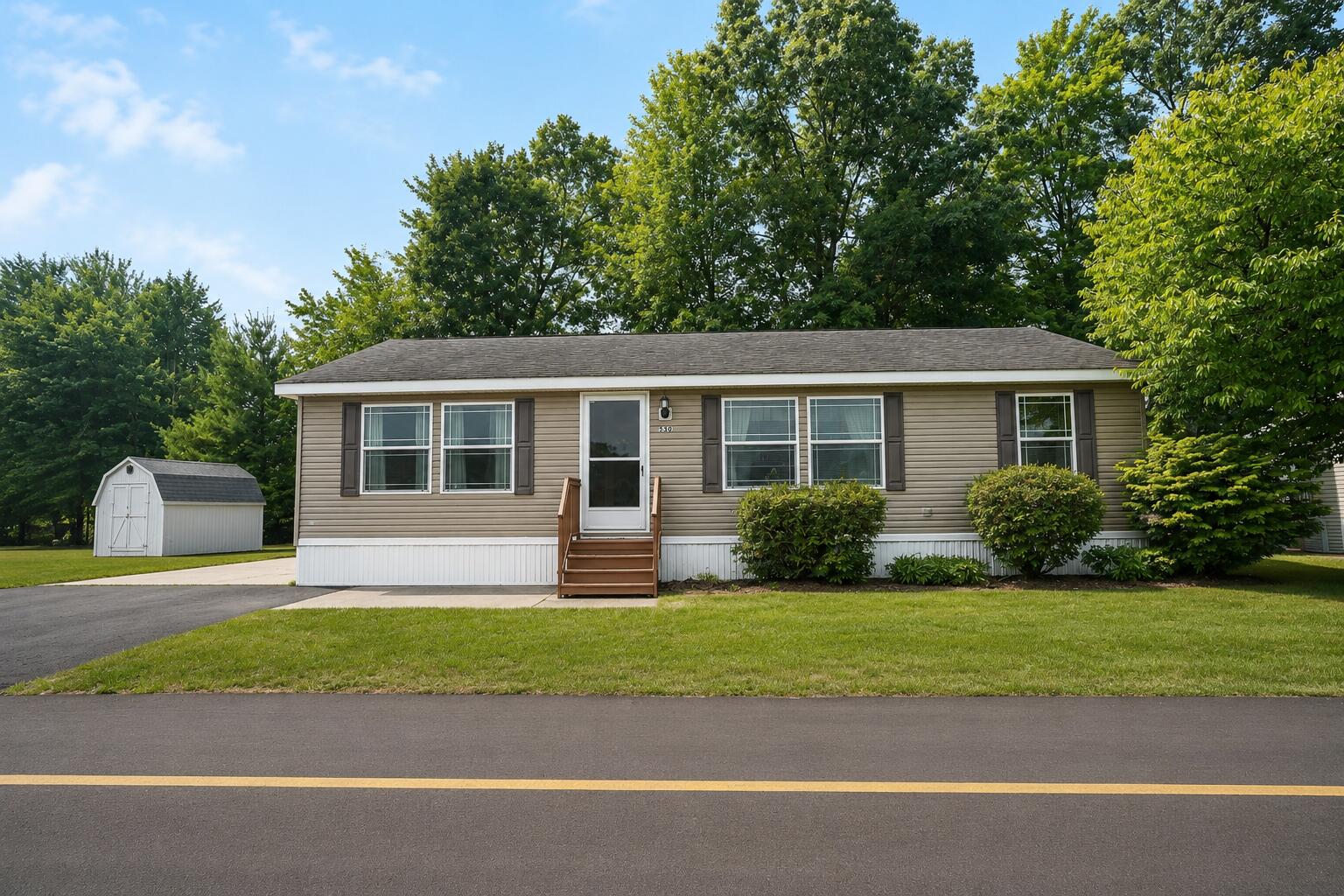 530 E Rainbow Road — photo