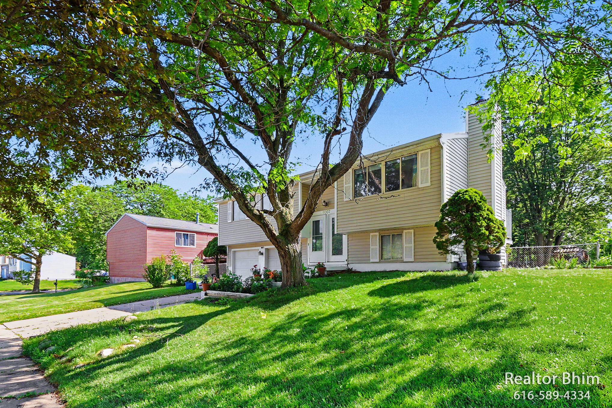 6007 Rockingham Drive, Lansing, MI 48911 — photo 3