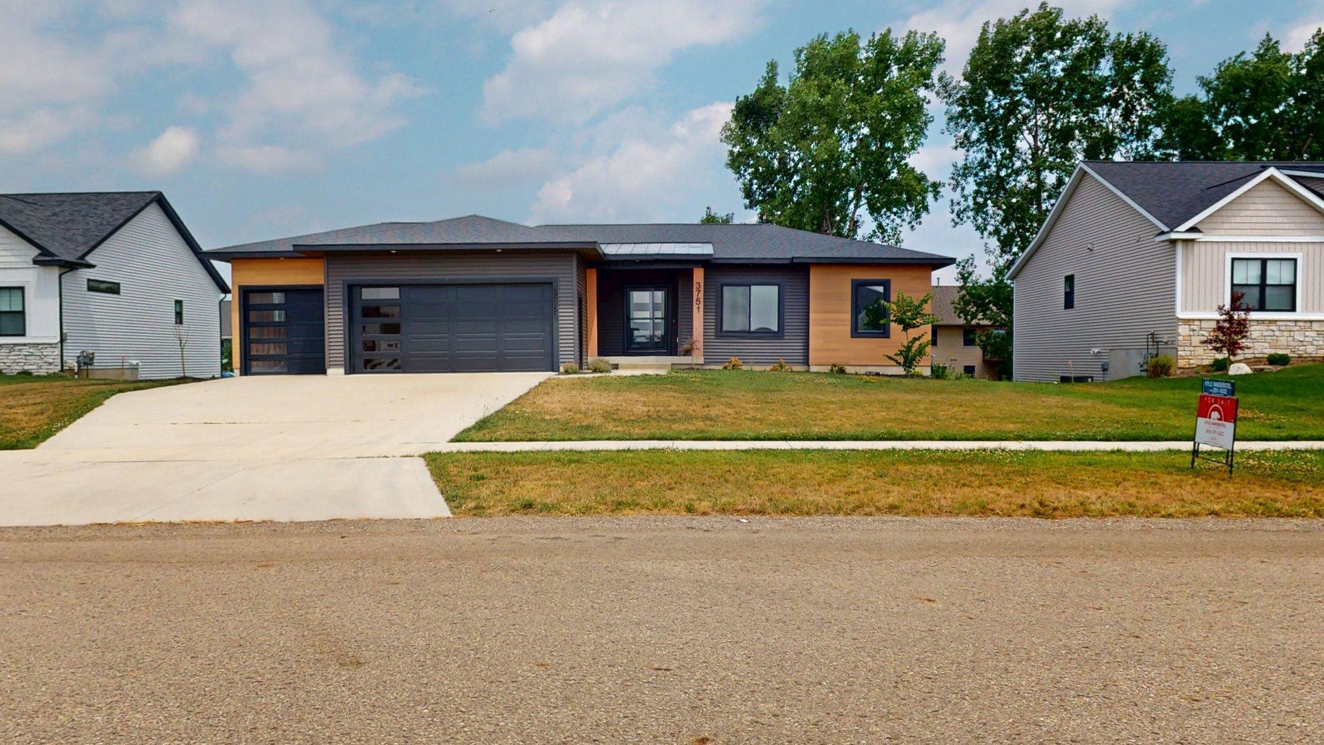 3751 Teton Drive SW — photo