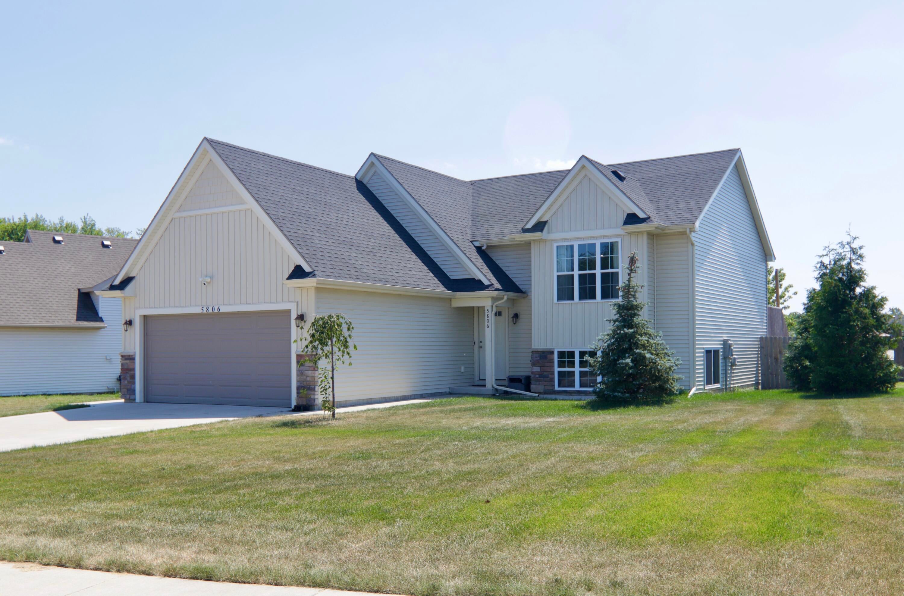 5806 Birdsong Court SE — photo