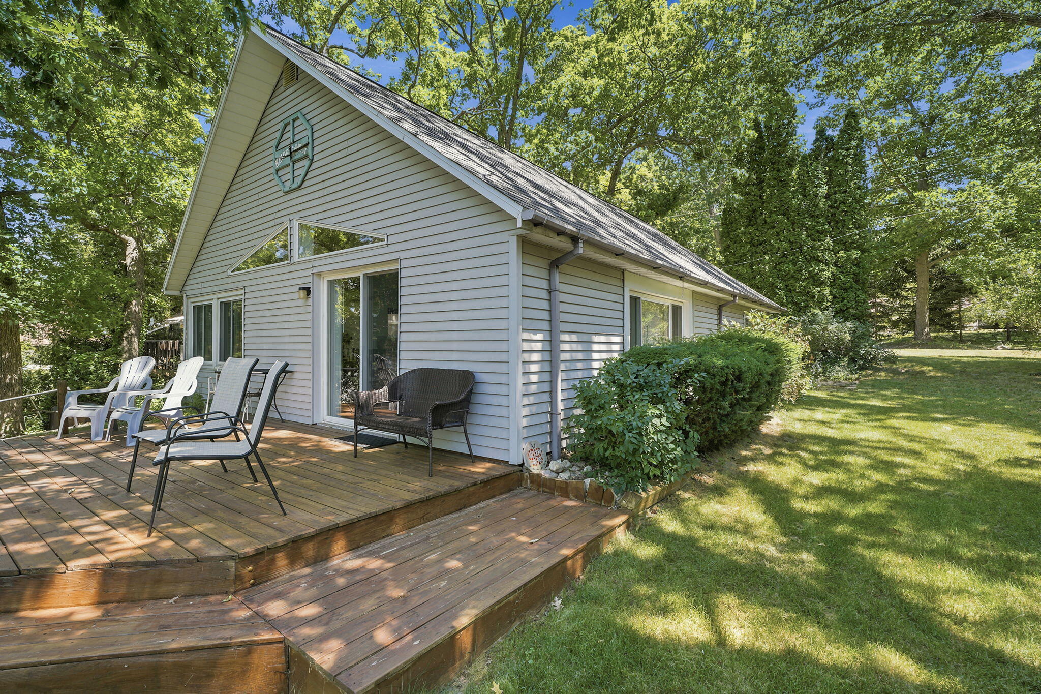 13035 S Englewright Drive — photo