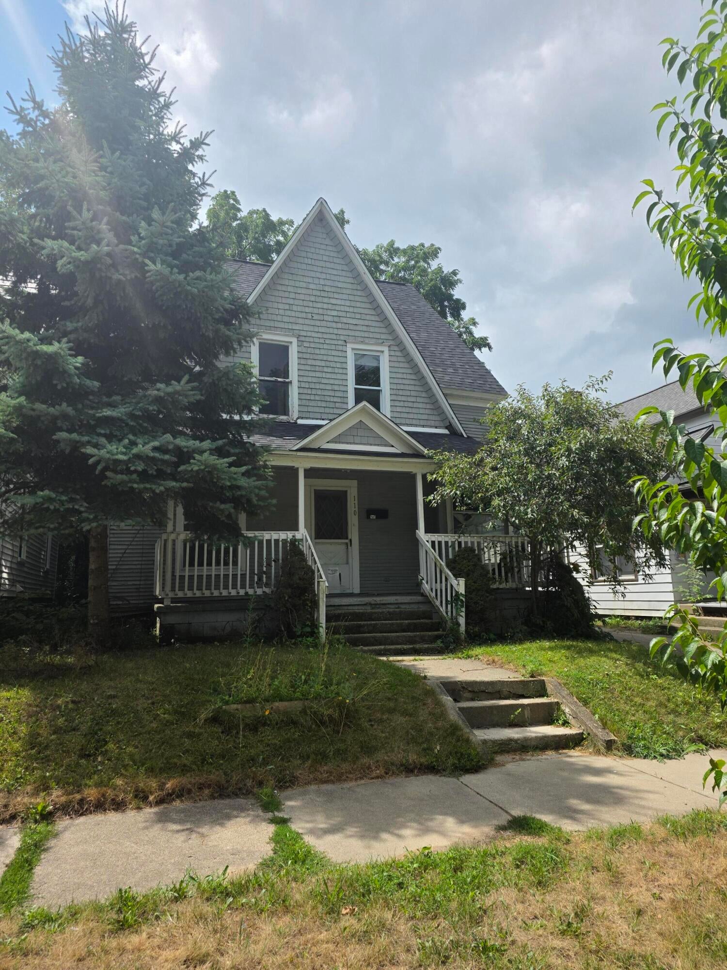110 Dale Street NE — photo