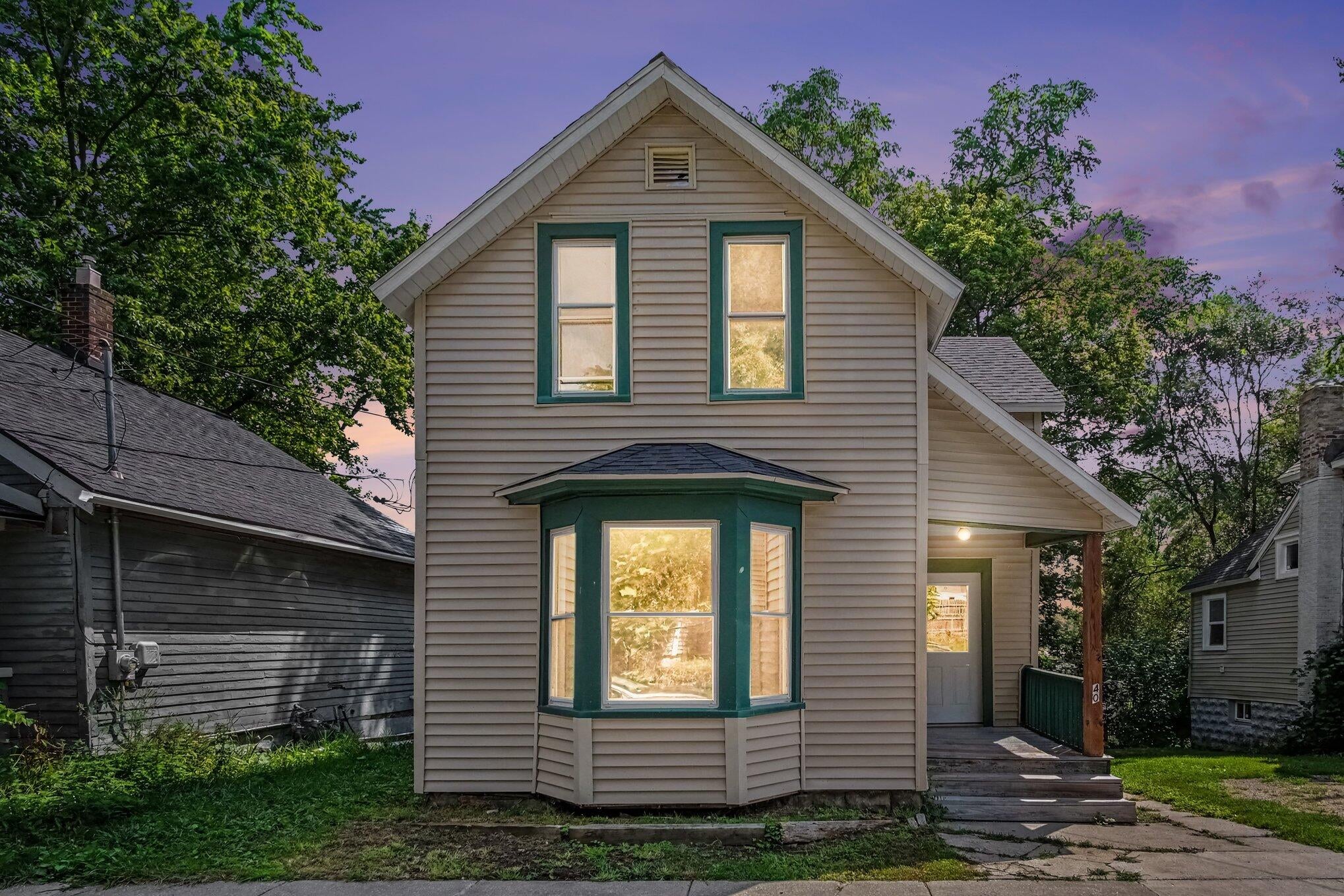40 Mack Avenue NE — photo