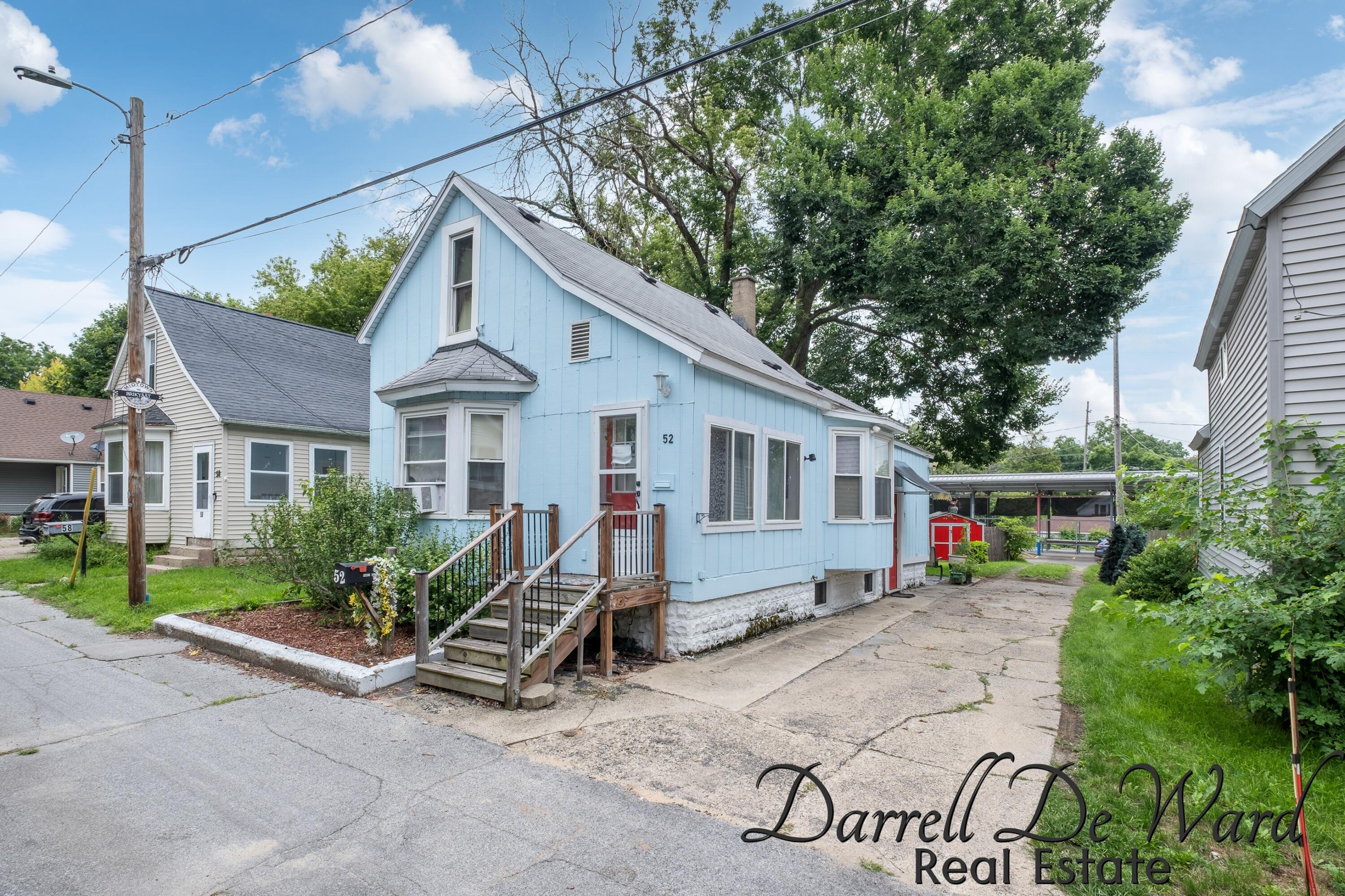 52 Stormzand Place NE — photo