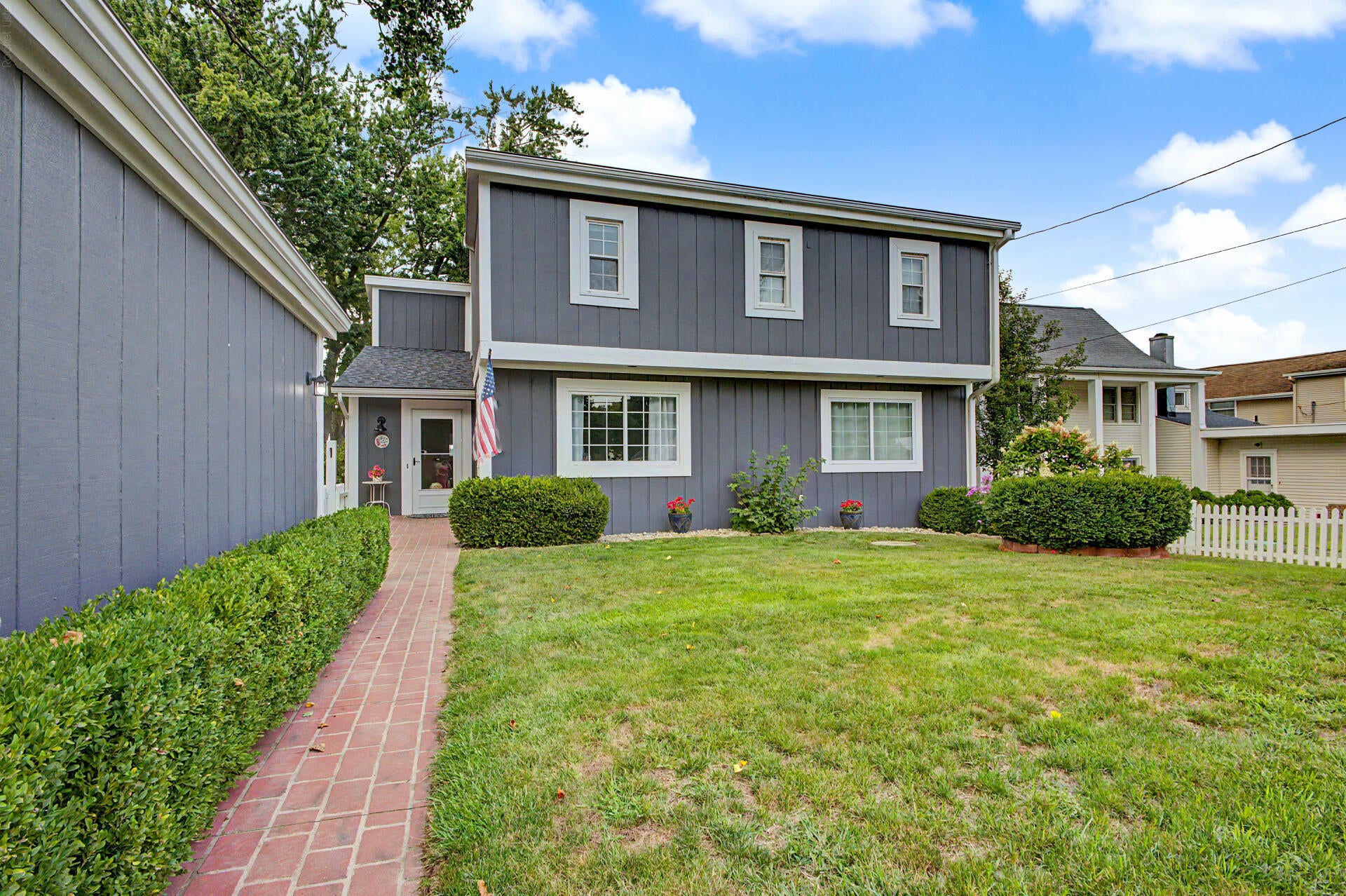 2124 Ash Te Wette Beach Drive — photo