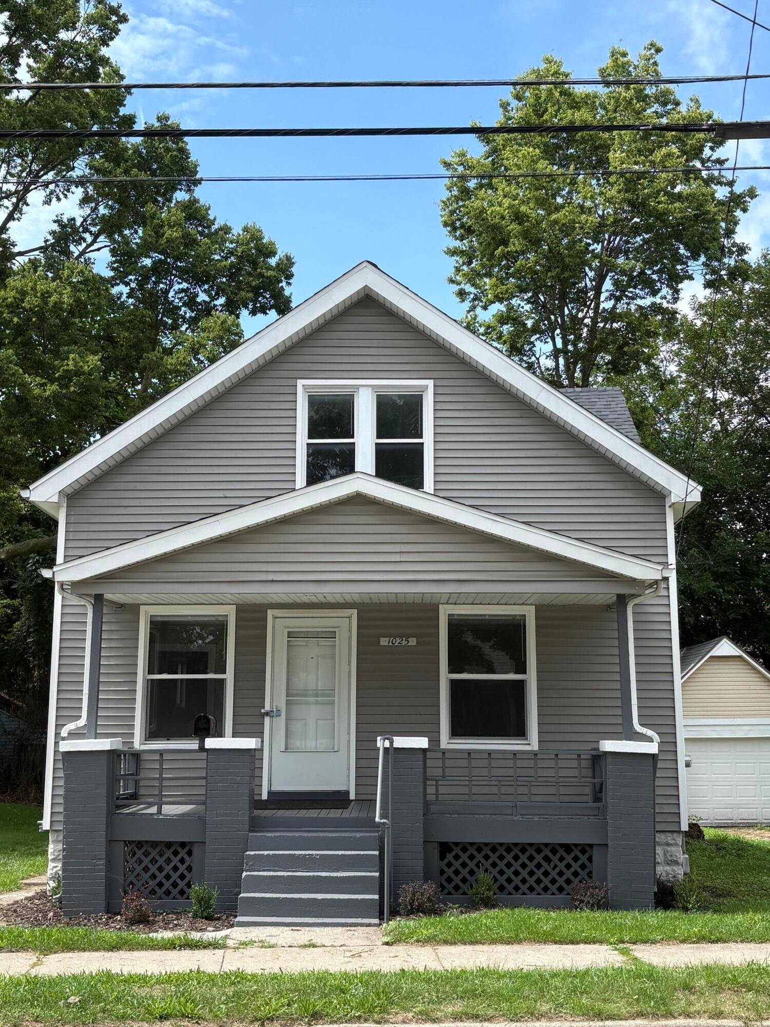 1025 Hamilton Avenue NW — photo